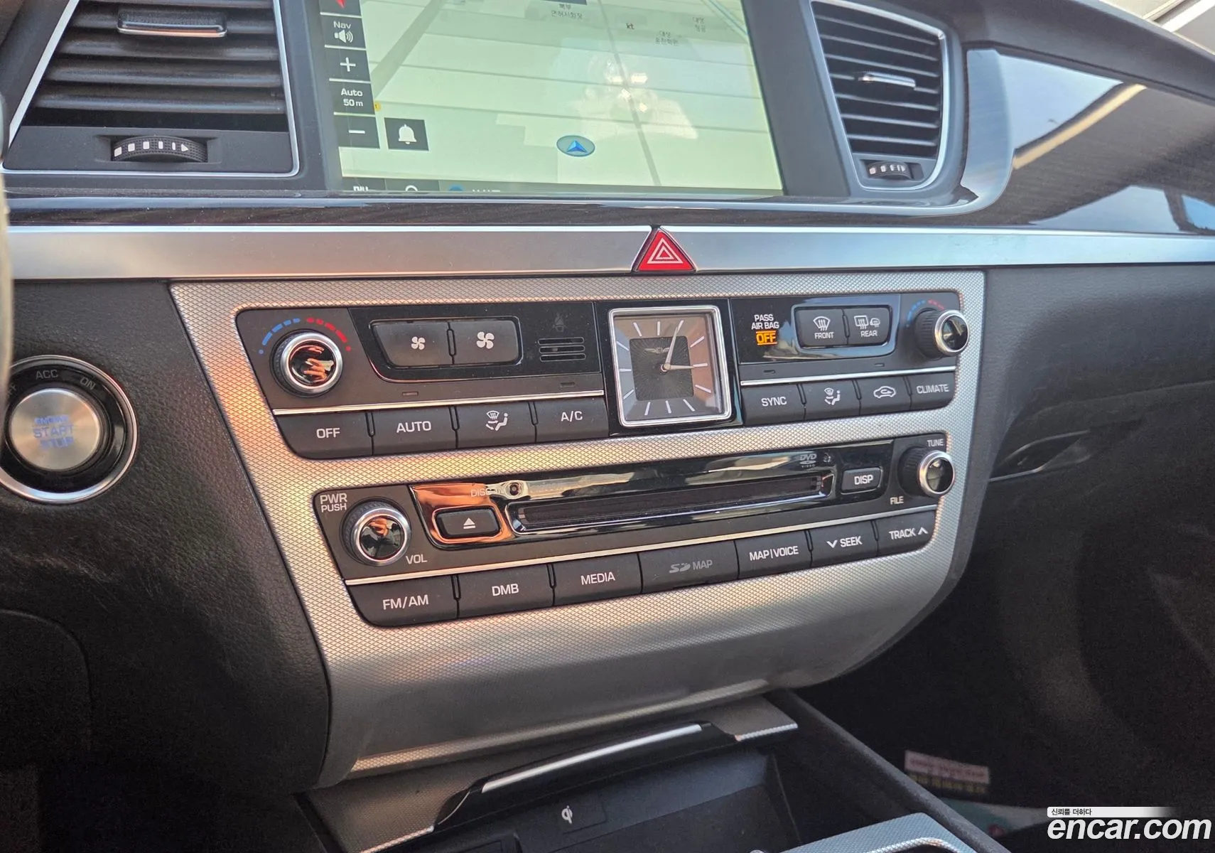 Genesis G80 2017 — 17