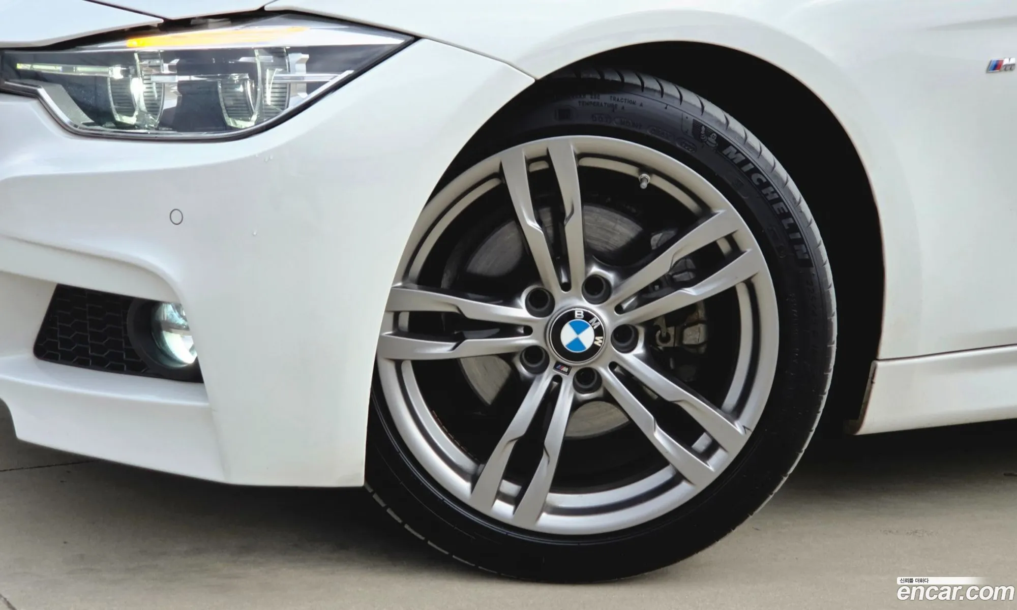 BMW 3 Series 2018 — 10