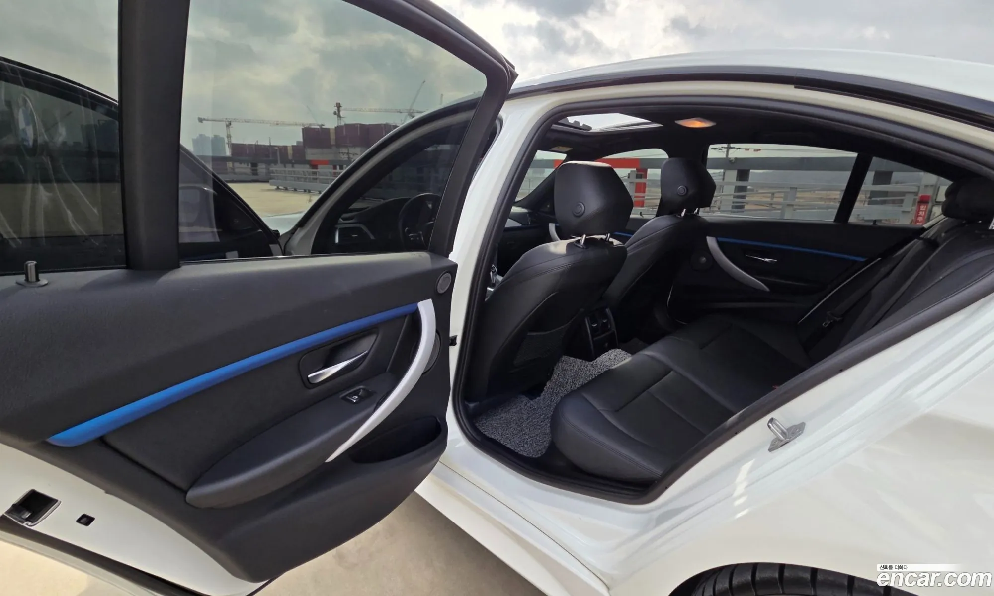 BMW 3 Series 2018 — 9