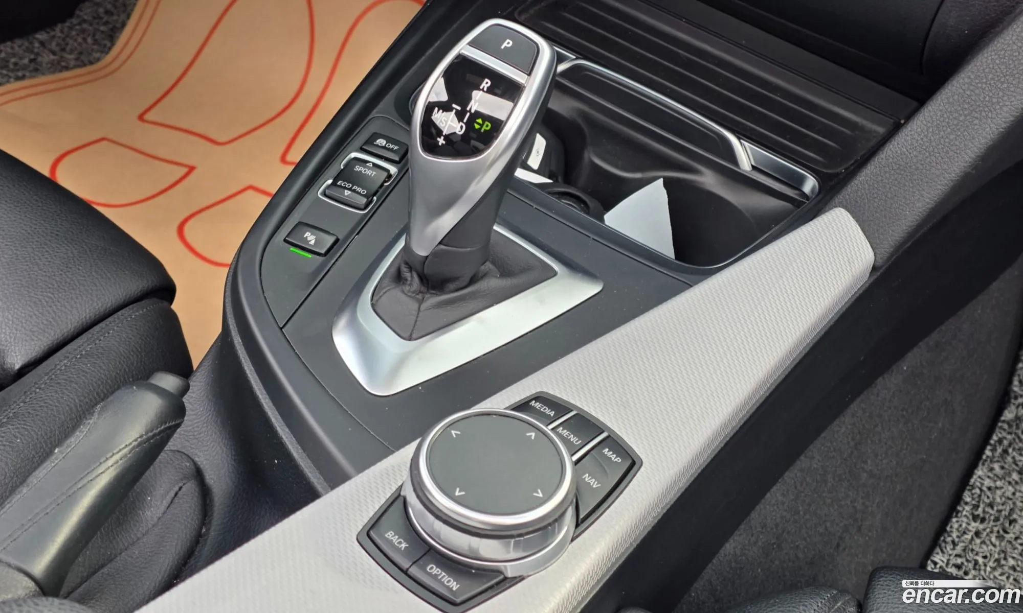 BMW 3 Series 2018 — 14