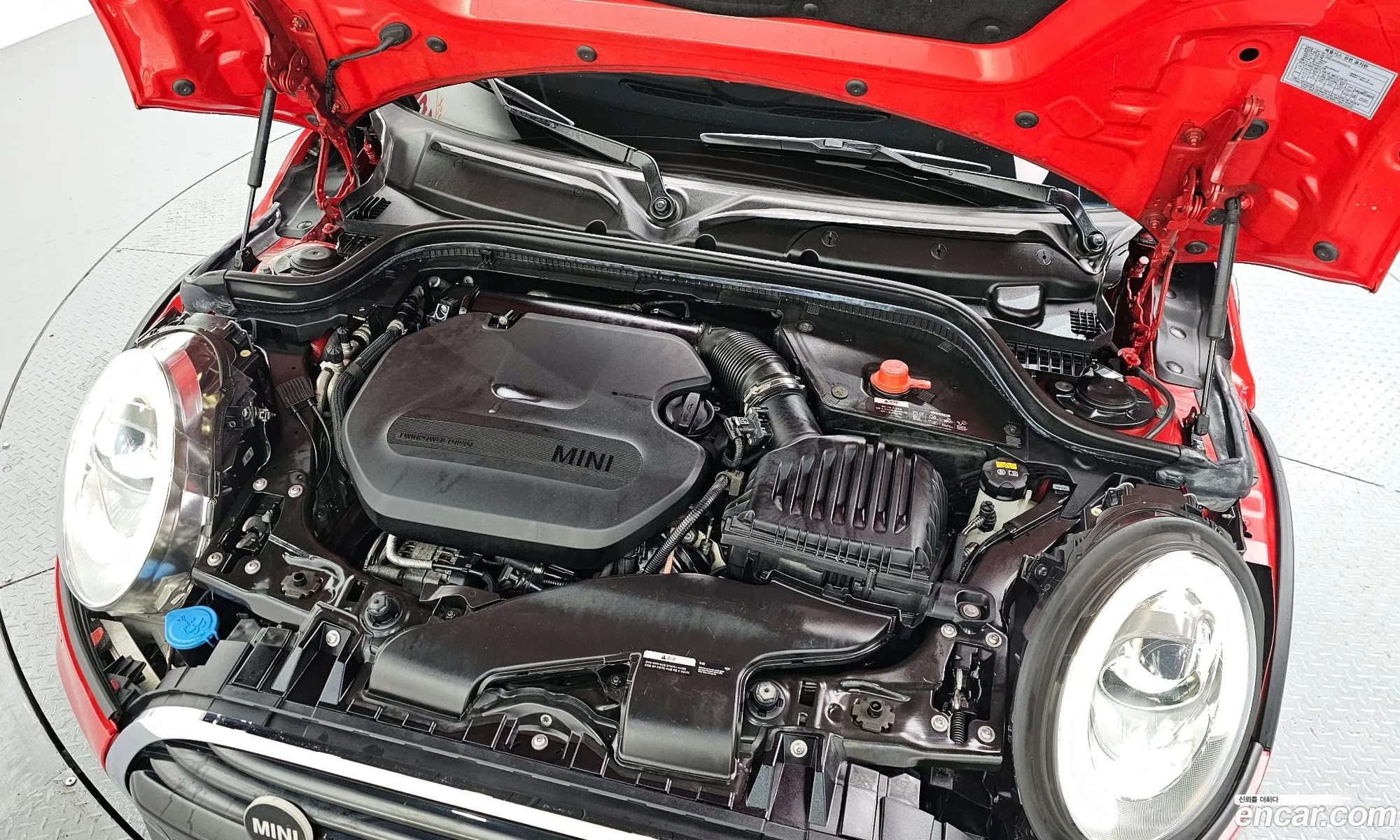 Mini Cooper D 2018 — 18