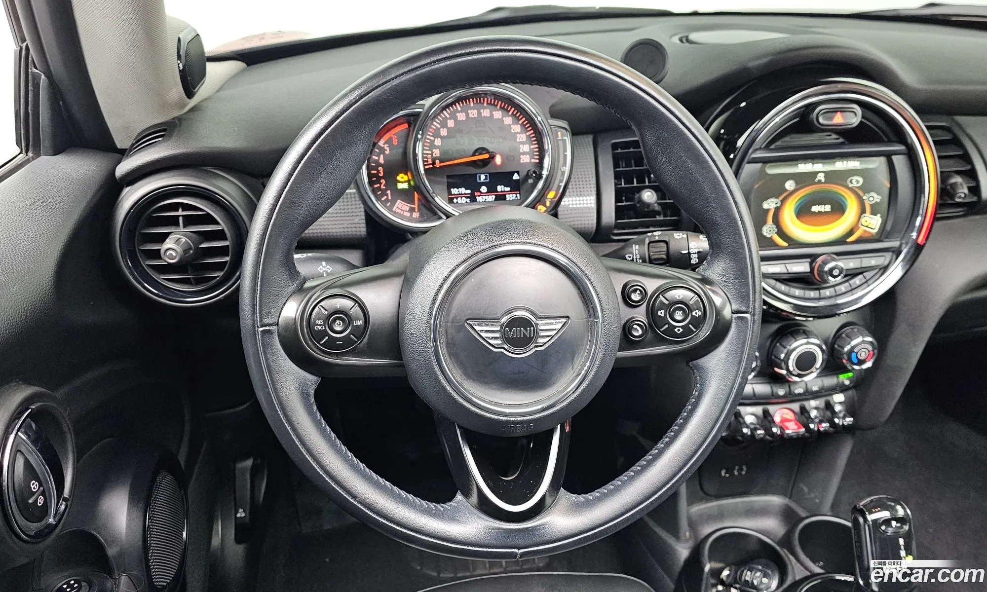 Mini Cooper D 2018 — 13