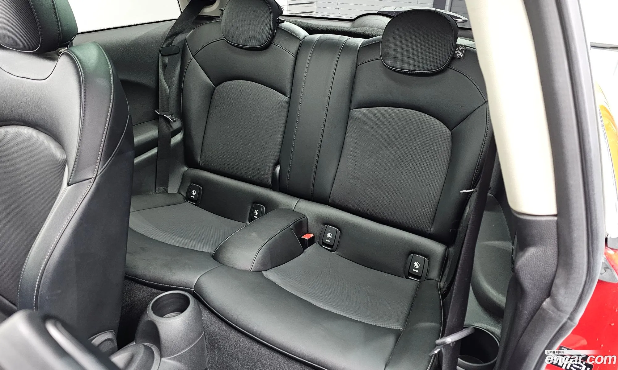 Mini Cooper D 2018 — 10
