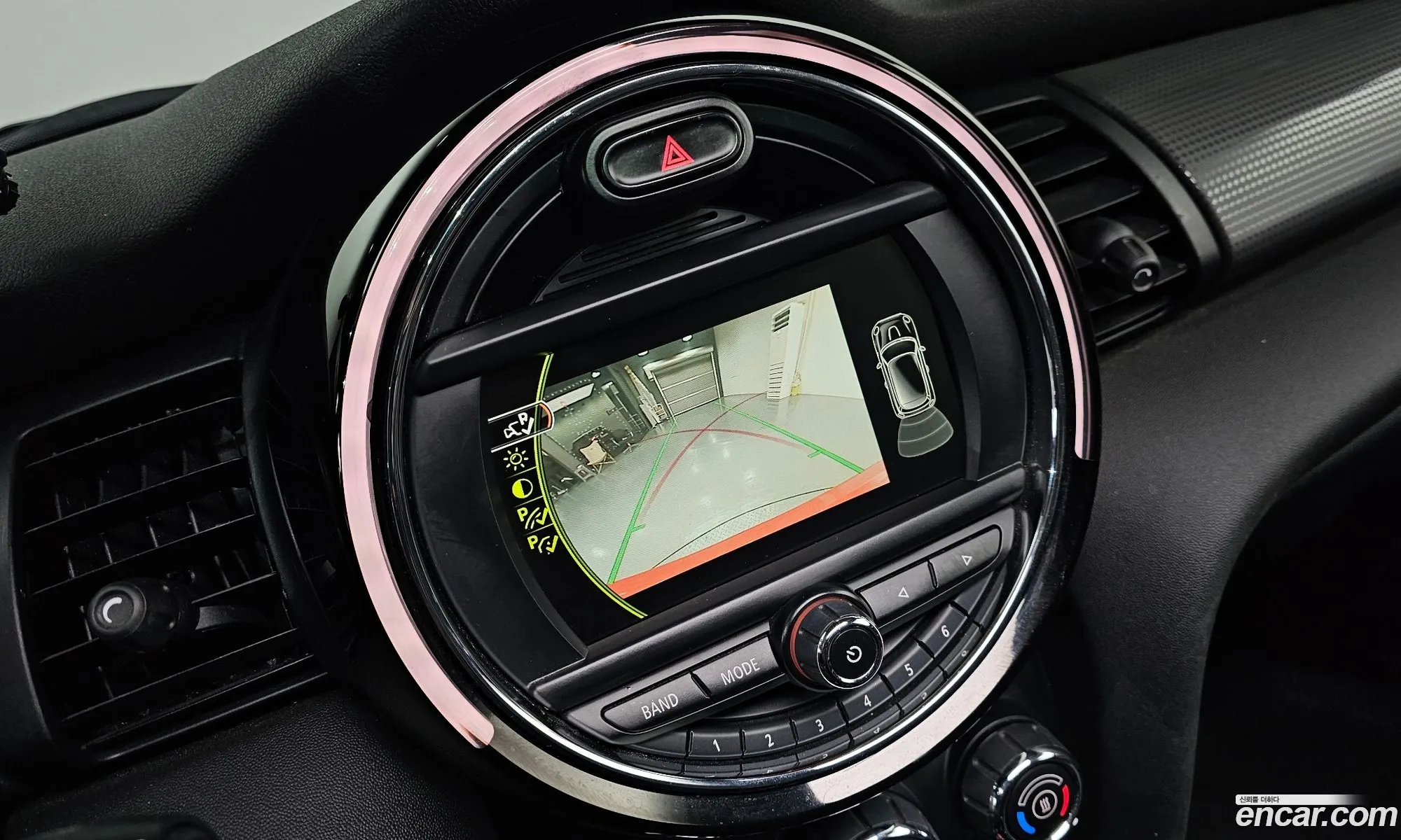 Mini Cooper D 2018 — 14