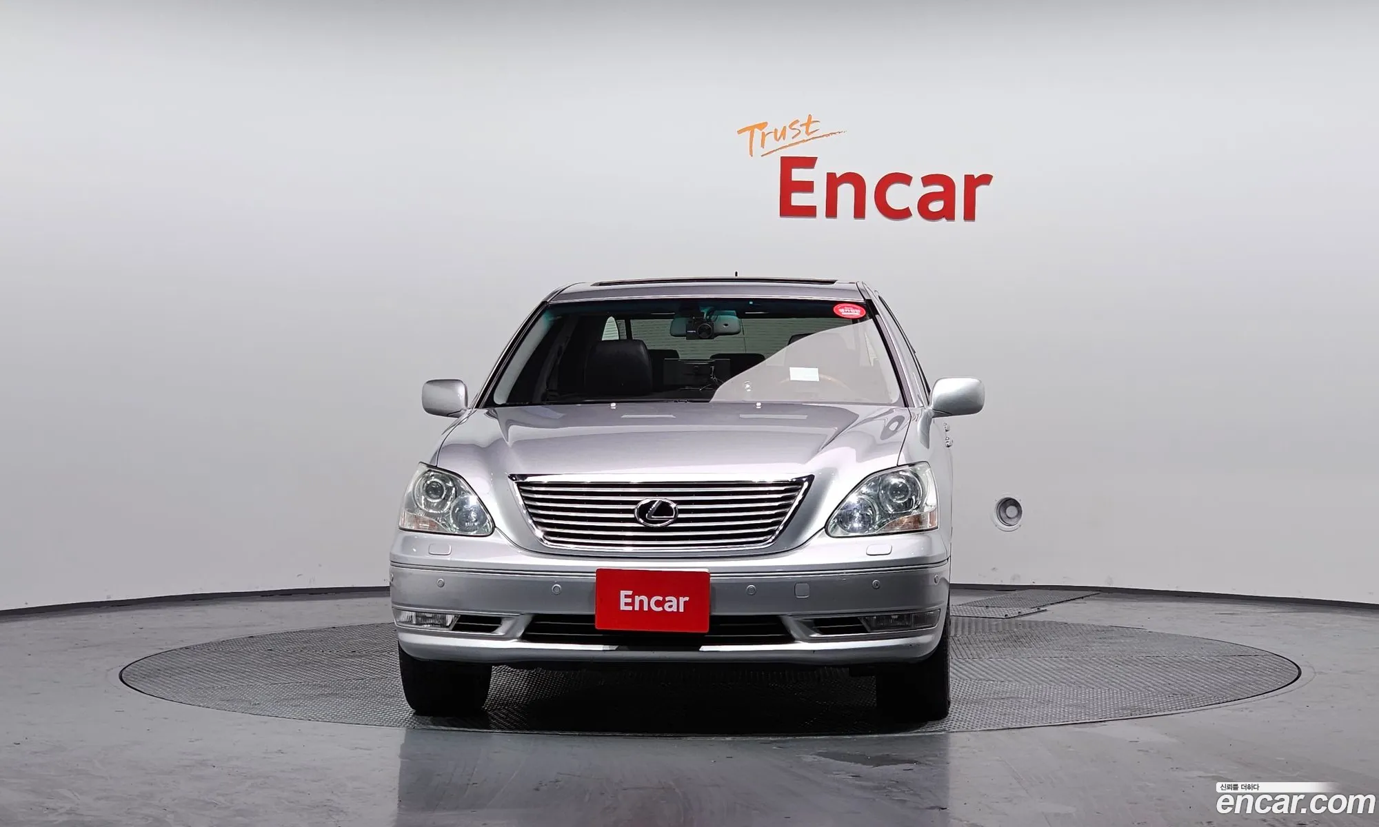 Lexus LS430 2004 JTHBN36F640169886 — 2