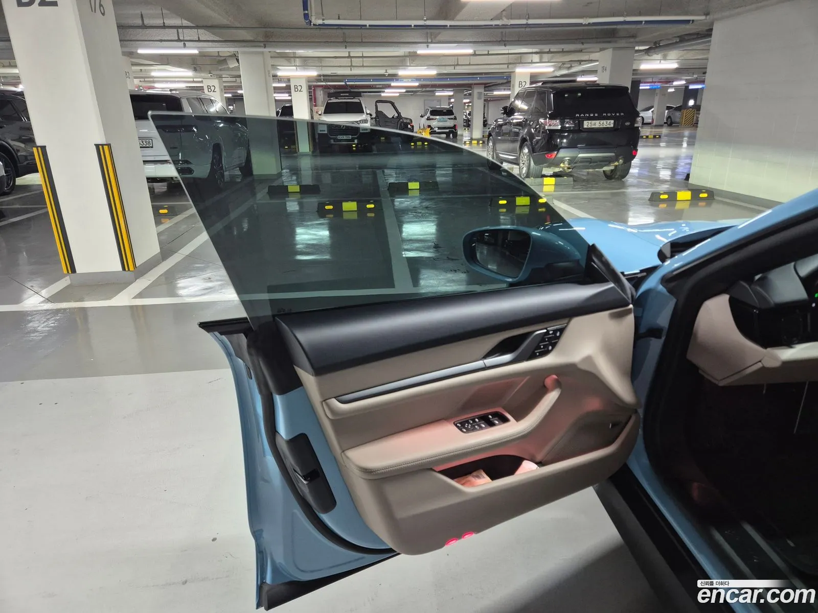 Porsche Taycan 2025 — 8