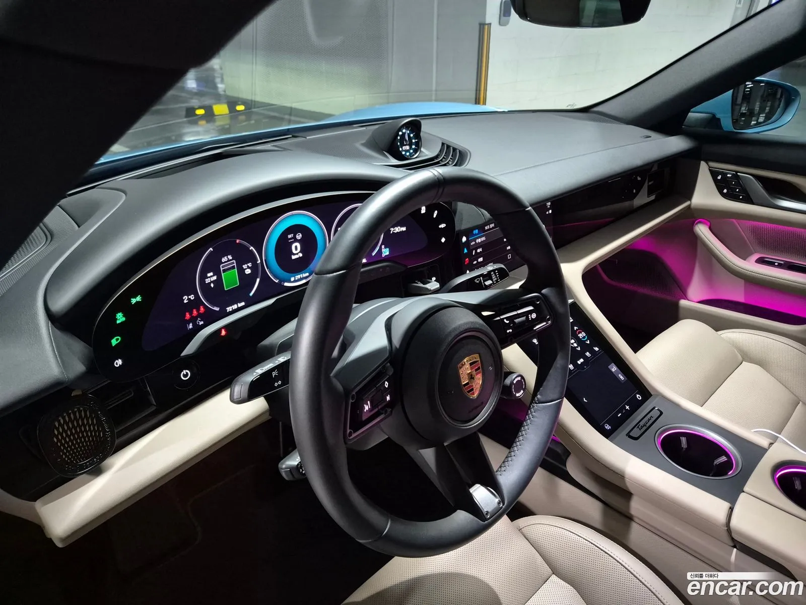Porsche Taycan 2025 — 12