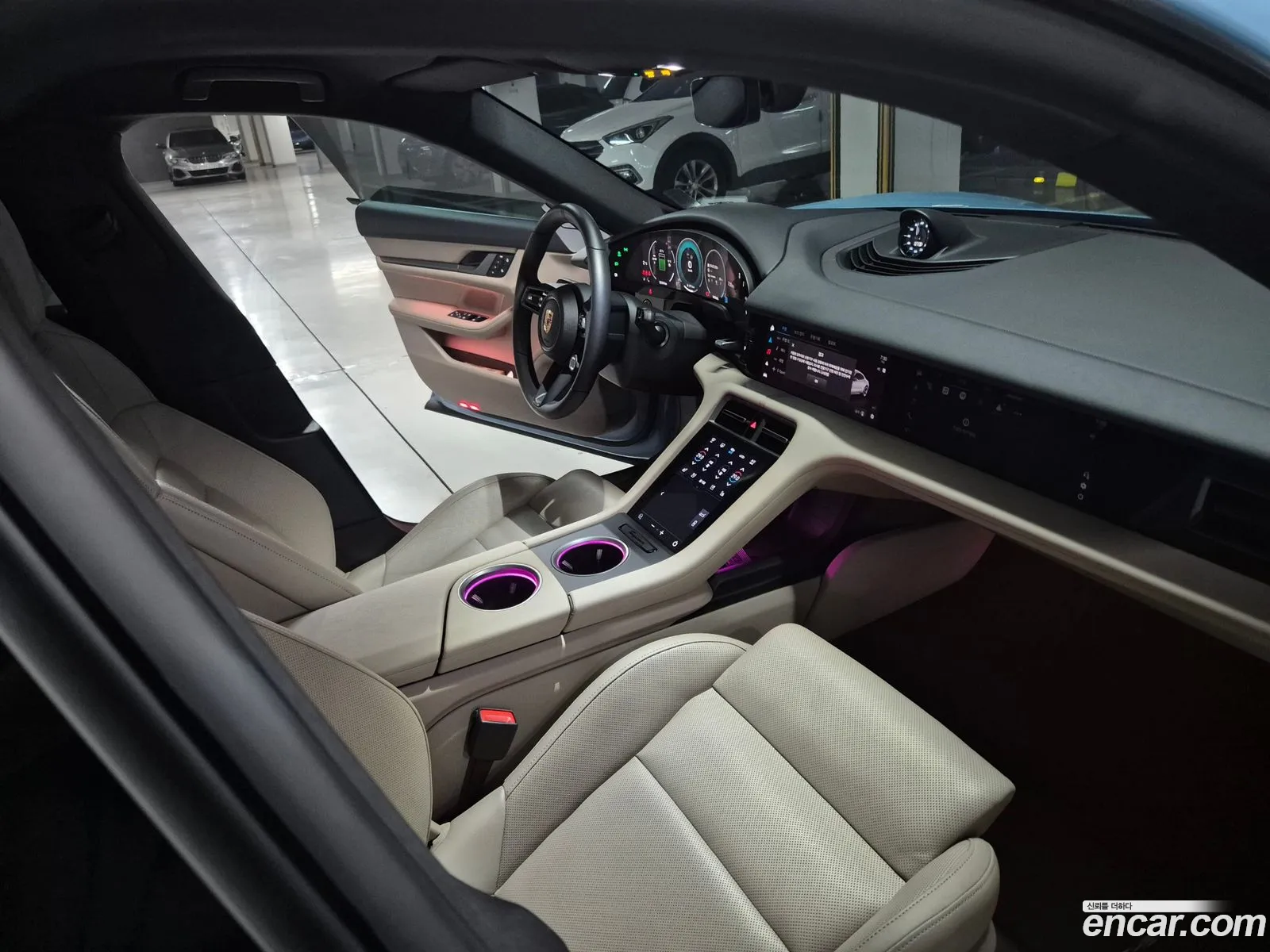 Porsche Taycan 2025 — 2