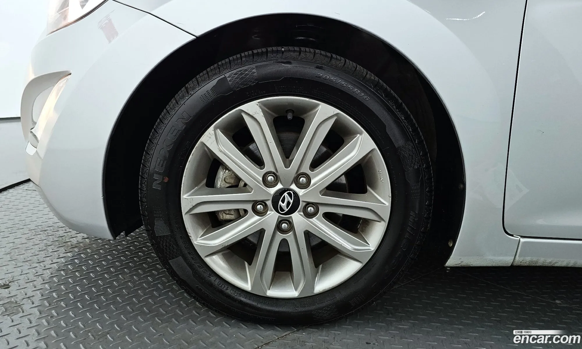 Hyundai Elantra 2014 — 11