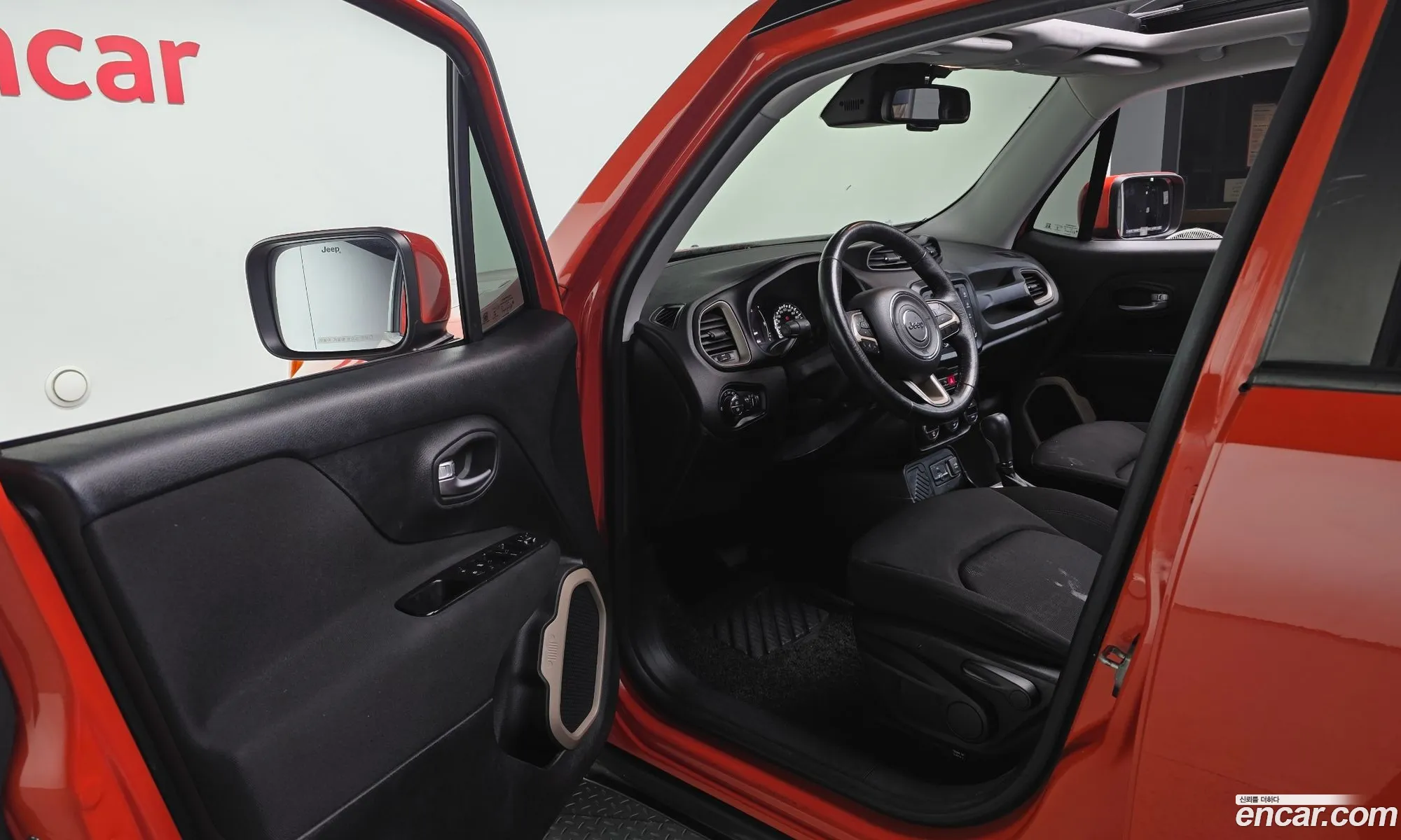 Jeep Renegade 2016 1C4BU0000GPC96174 — 3