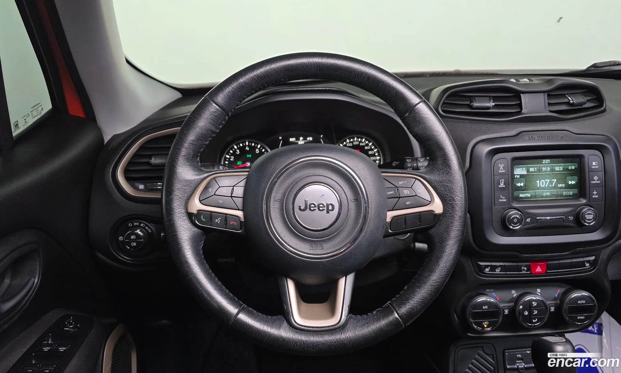 Jeep Renegade 2016 1C4BU0000GPC96174 — 10