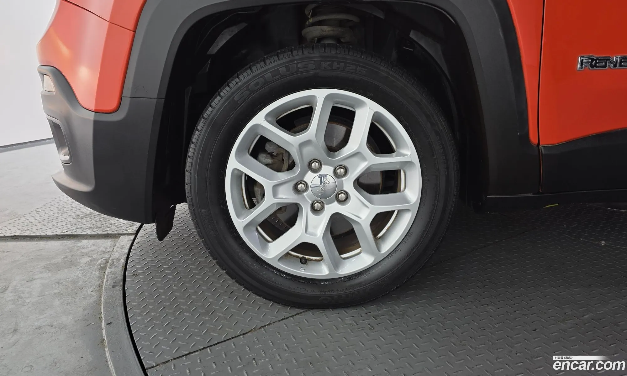 Jeep Renegade 2016 1C4BU0000GPC96174 — 8