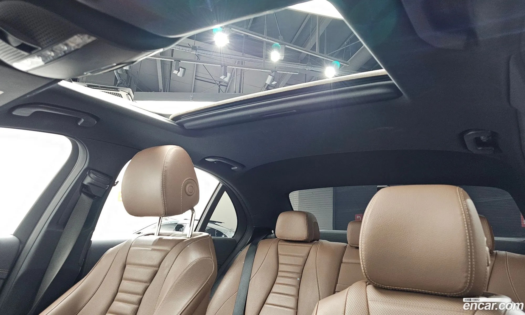 Mercedes-Benz E-Class W213 2022 — 15