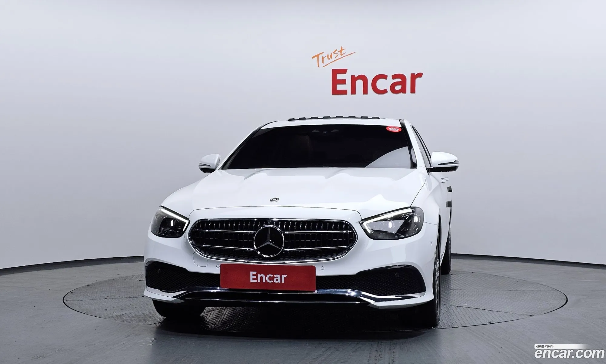 Mercedes-Benz E-Class W213 2022 — 19