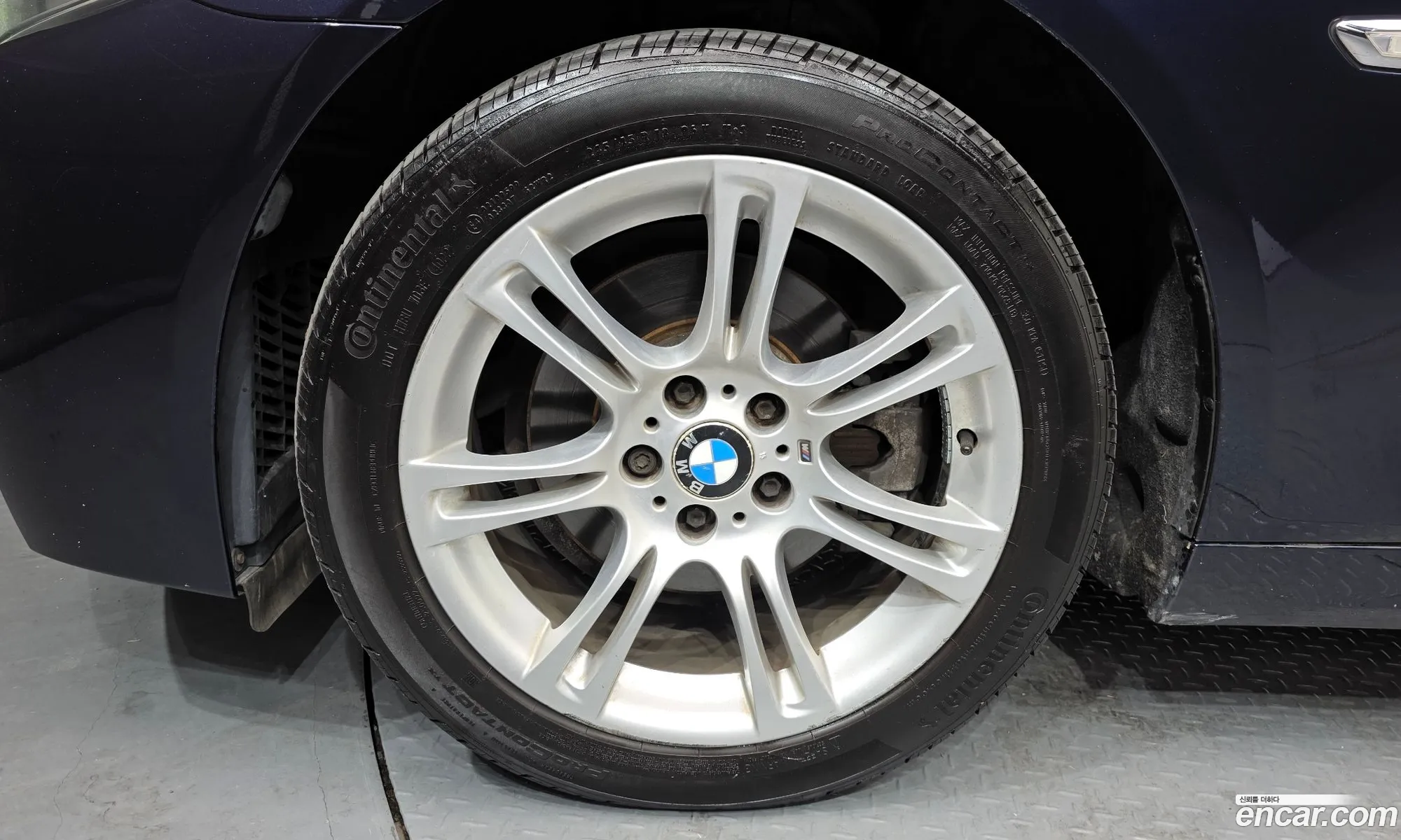 BMW 5 Series 2012 WBAXB9104CDX41211 — 13