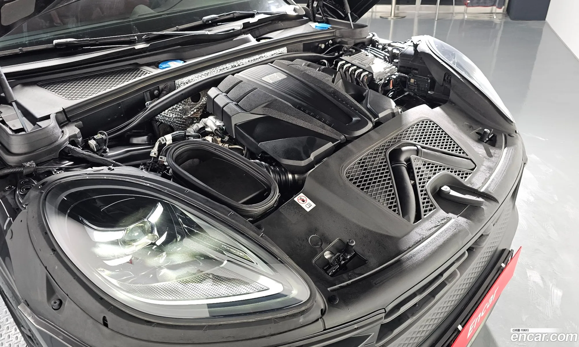 Porsche Macan 2023 WP1AF2957PLB55150 — 19
