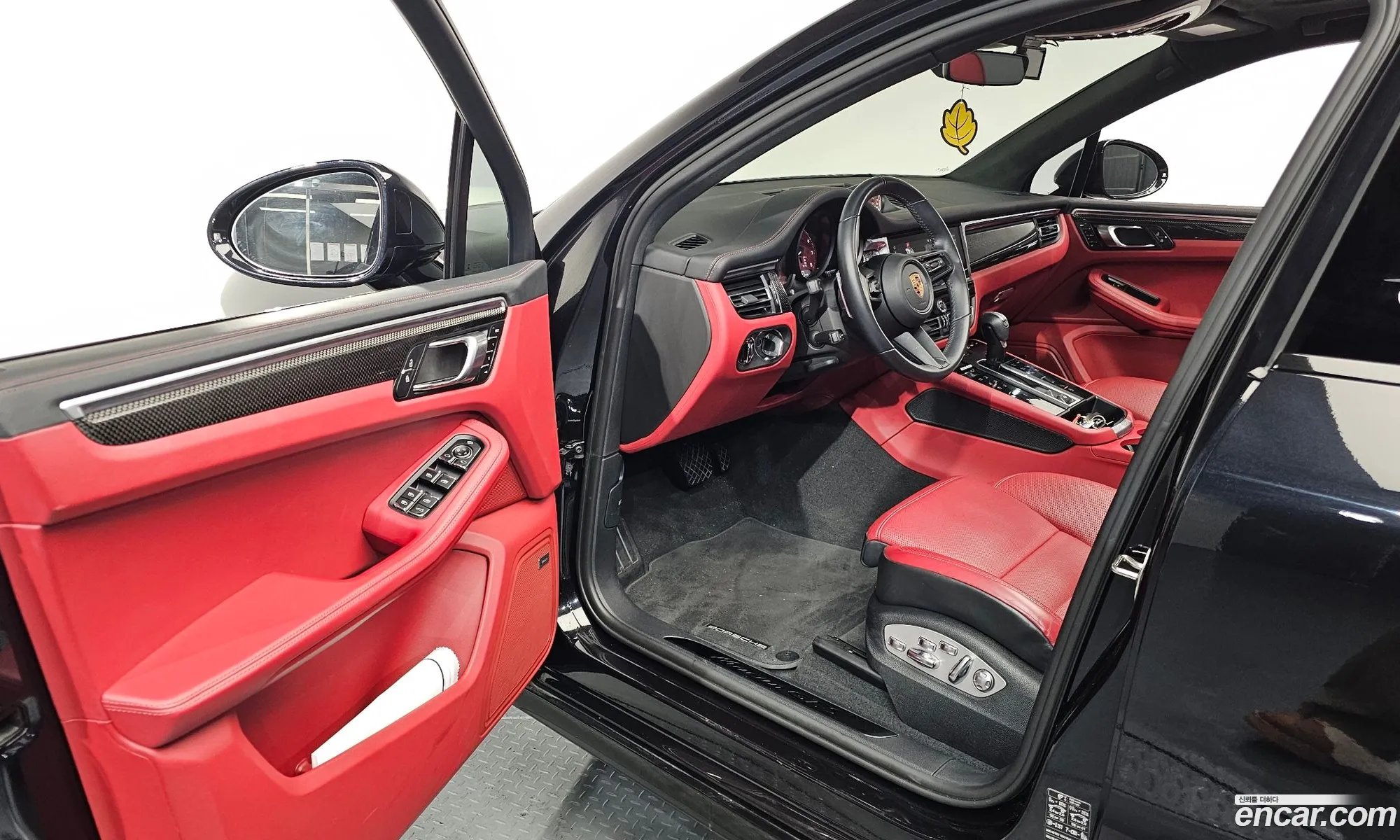 Porsche Macan 2023 WP1AF2957PLB55150 — 16