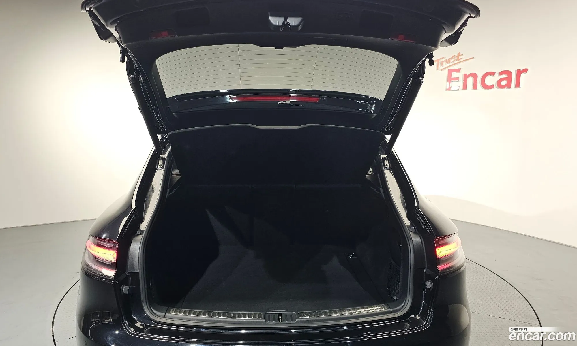 Porsche Macan 2023 WP1AF2957PLB55150 — 2