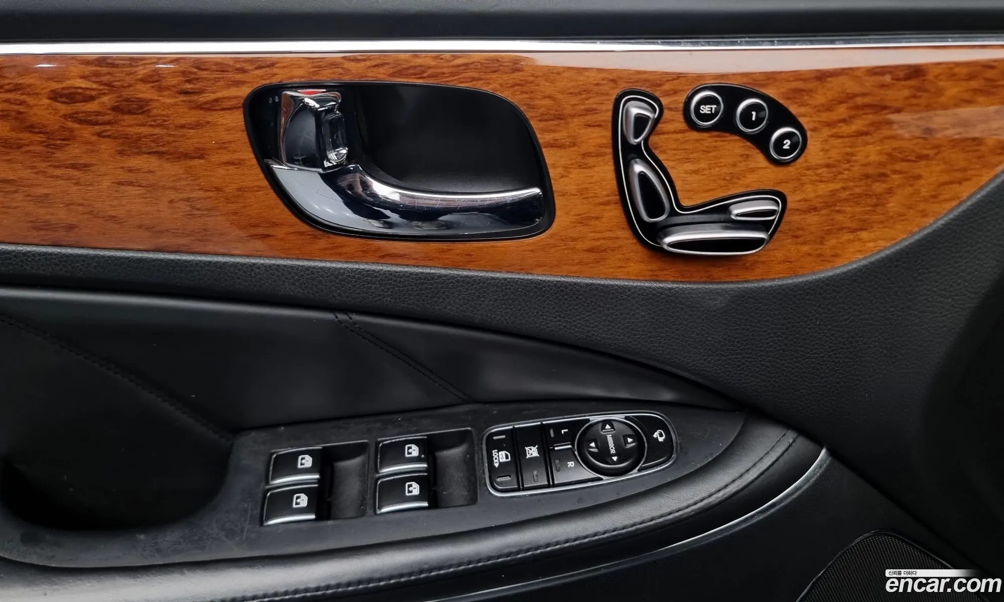 Hyundai Equus 2009 — 13