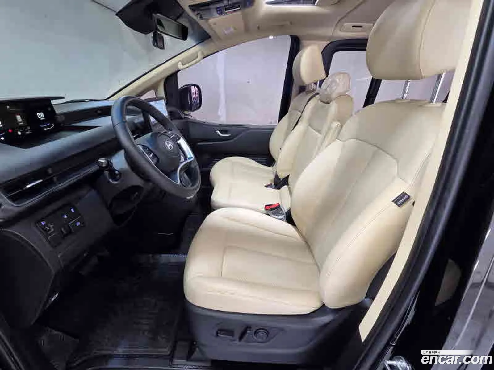 Hyundai Staria 2024 — 8