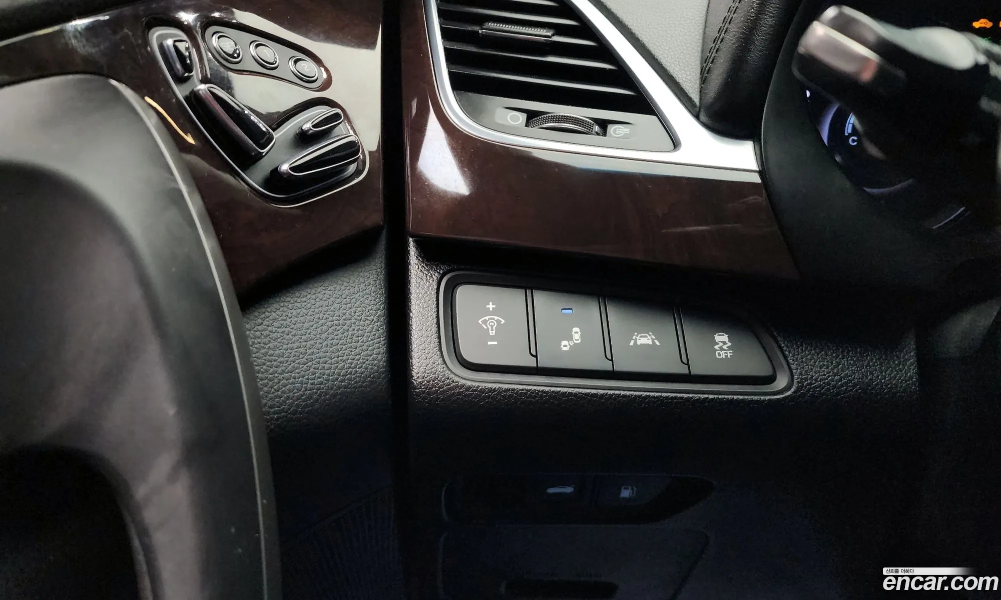Hyundai Aslan 2015 — 13