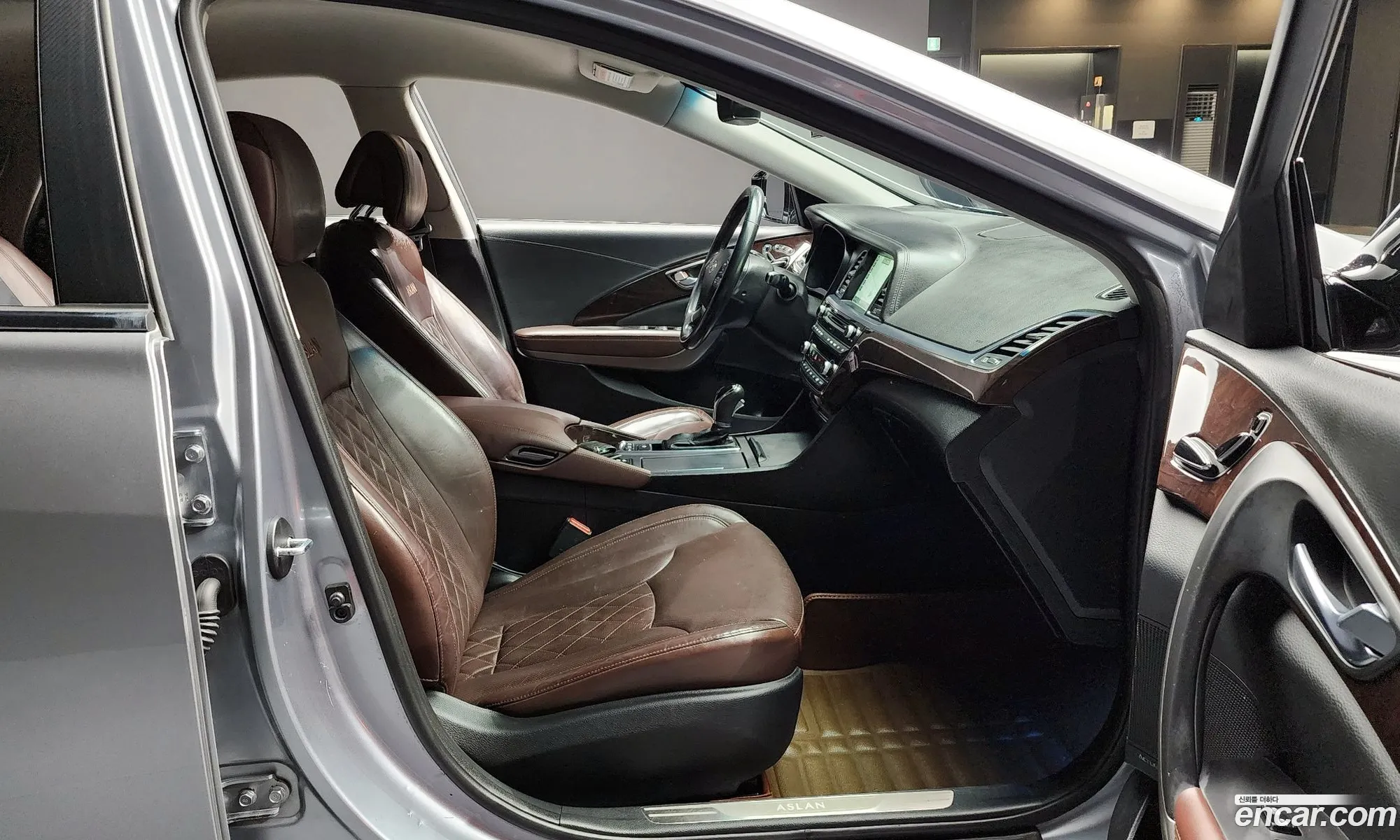 Hyundai Aslan 2015 — 7
