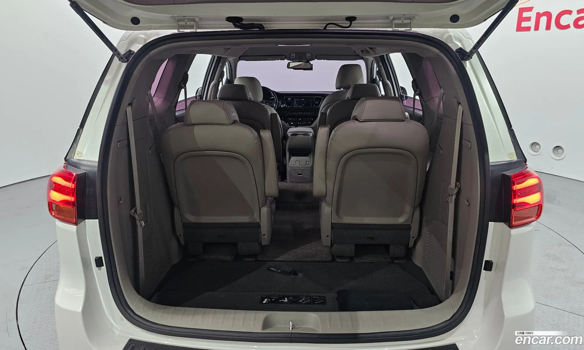 Kia Carnival 2018 — 3