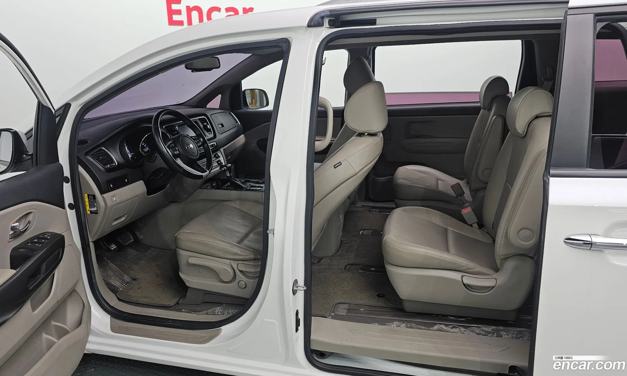 Kia Carnival 2018 — 18
