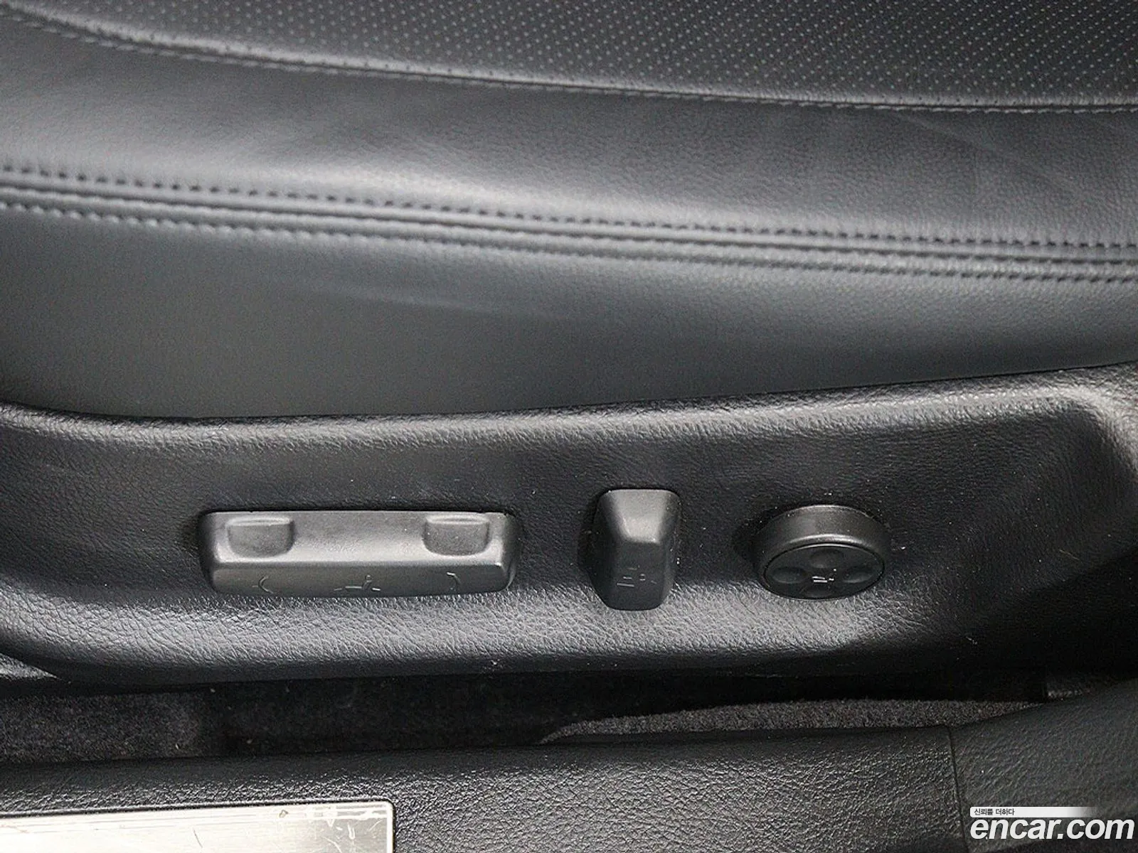 Hyundai Genesis 2011 — 5