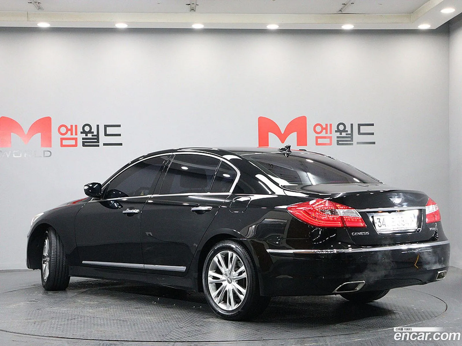 Hyundai Genesis 2011 — 11