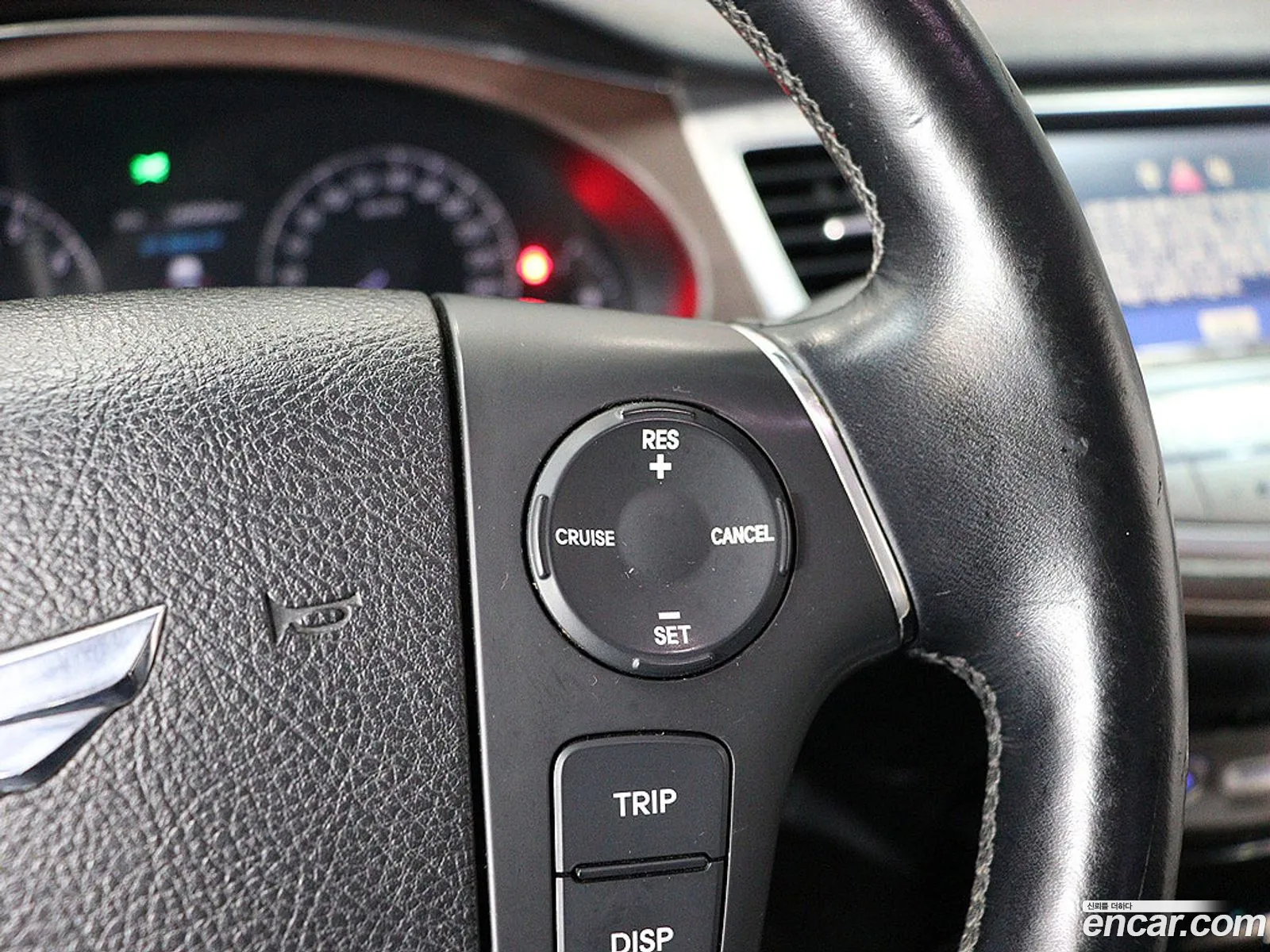 Hyundai Genesis 2011 — 8