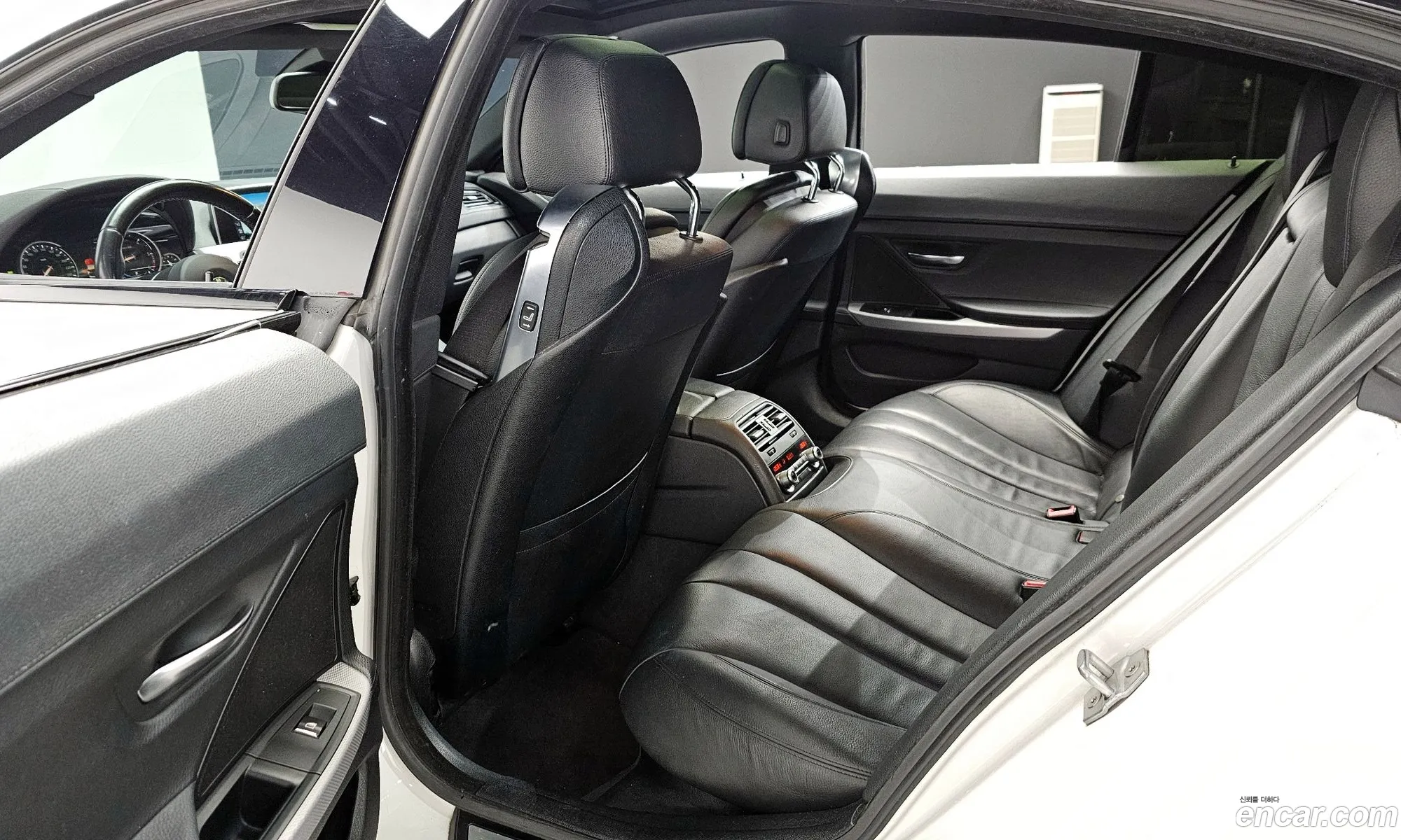 BMW 6 Series 2016 WBA6E4102GG378479 — 2