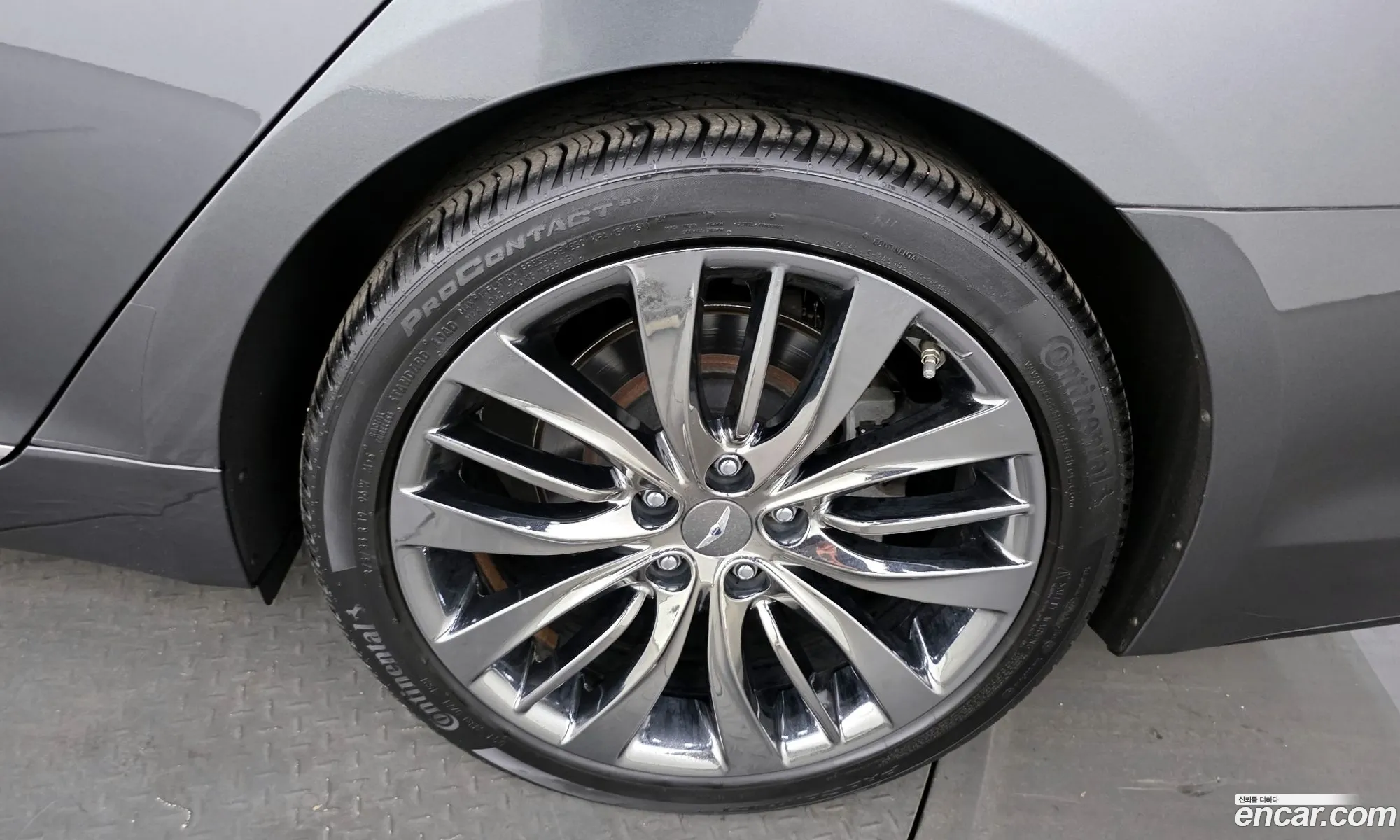 Genesis G80 2018 — 16