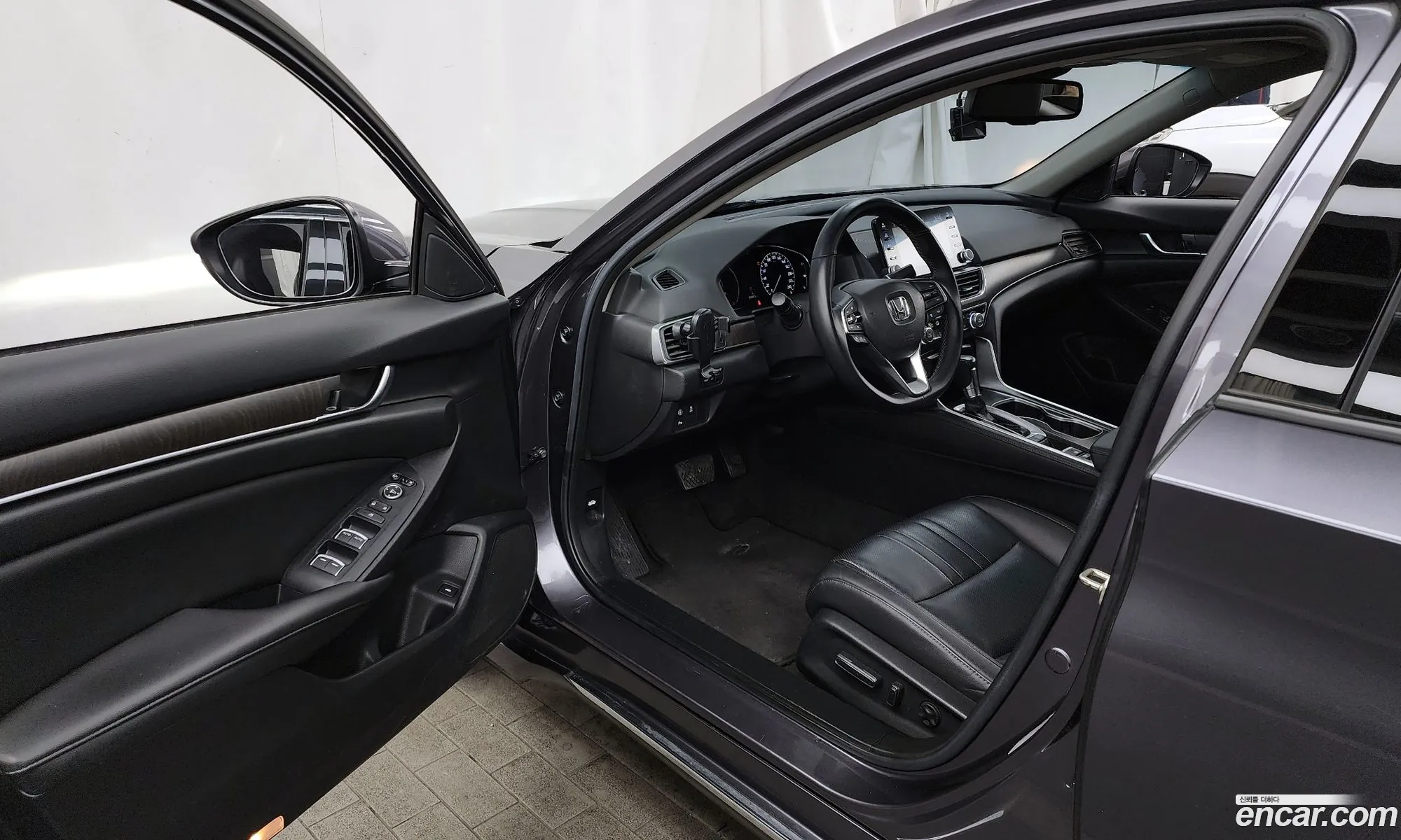 Honda Accord 10th Gen 2019 — 6