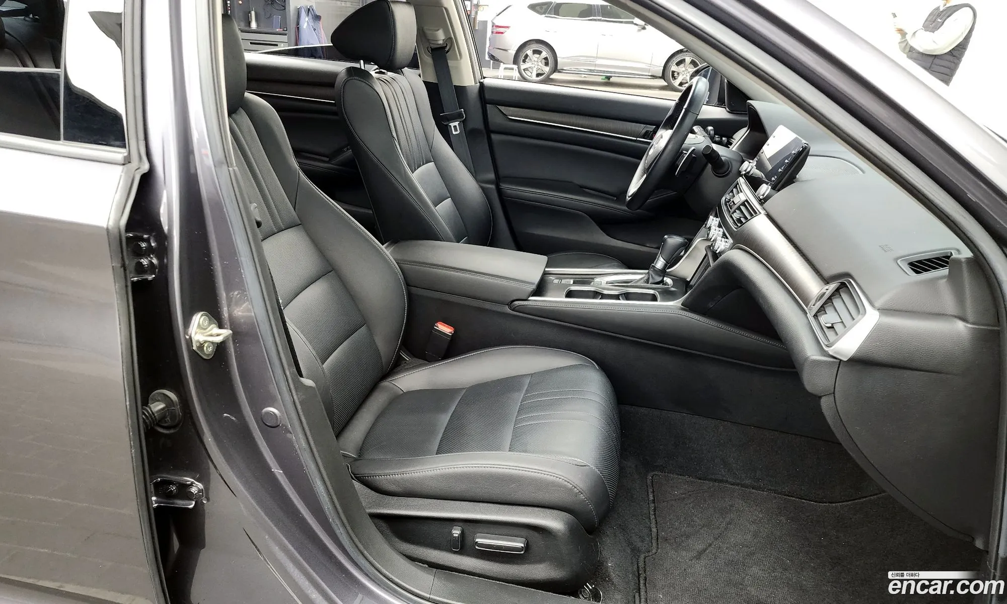 Honda Accord 10th Gen 2019 — 5
