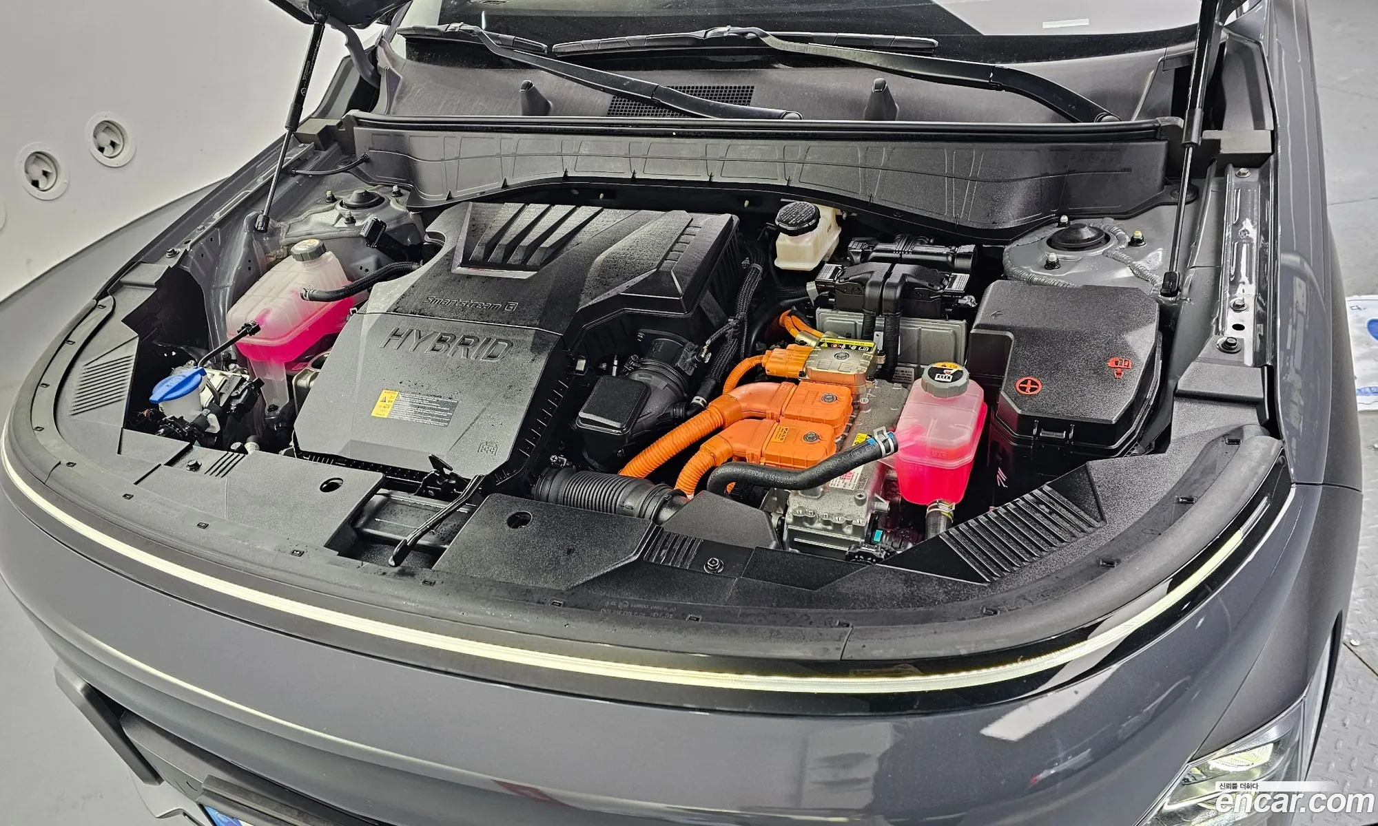 Hyundai Kona Hybrid 2023 — 7