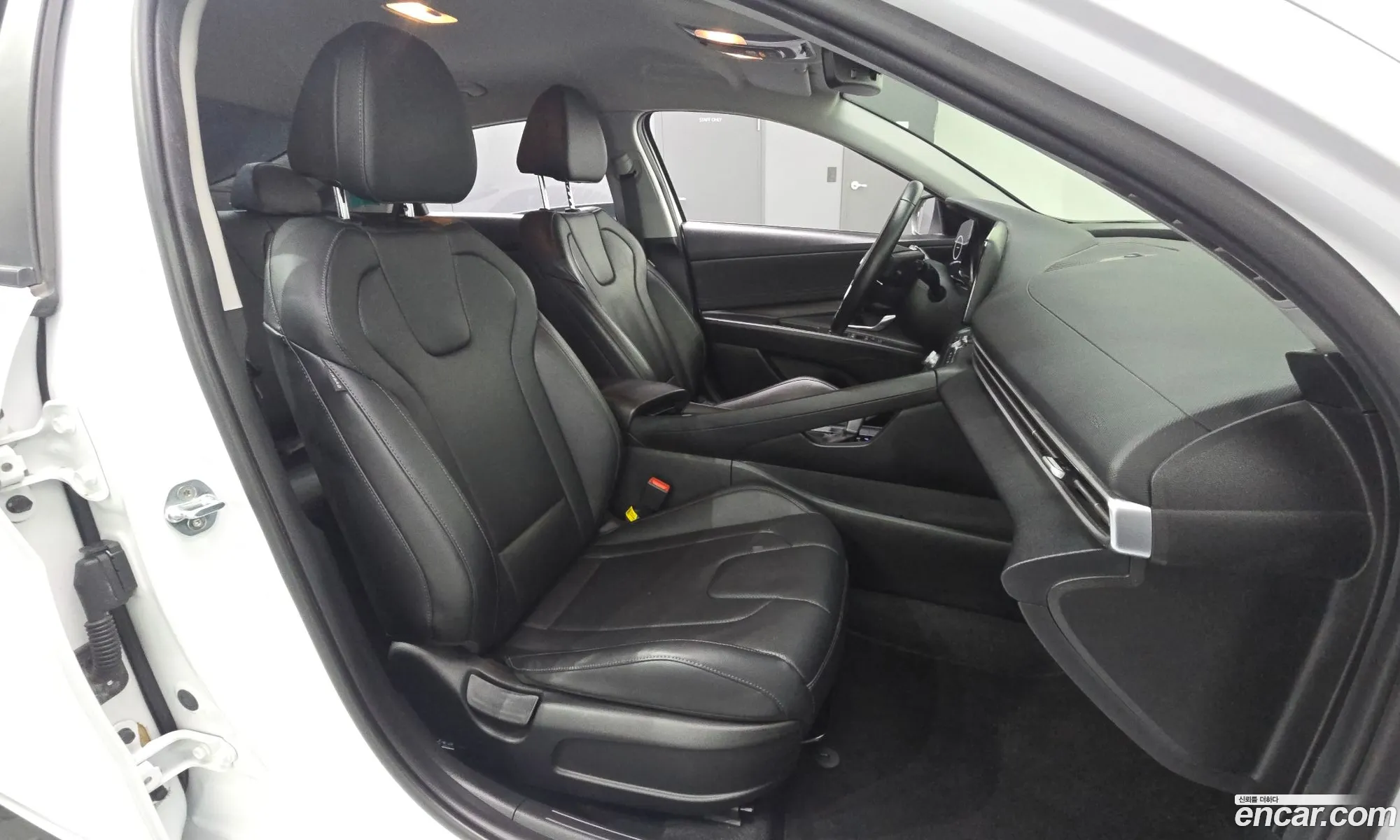 Hyundai Elantra 2021 — 8