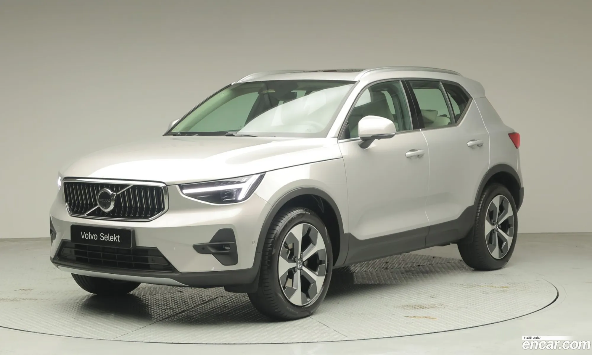 Volvo XC40 2025 — 19