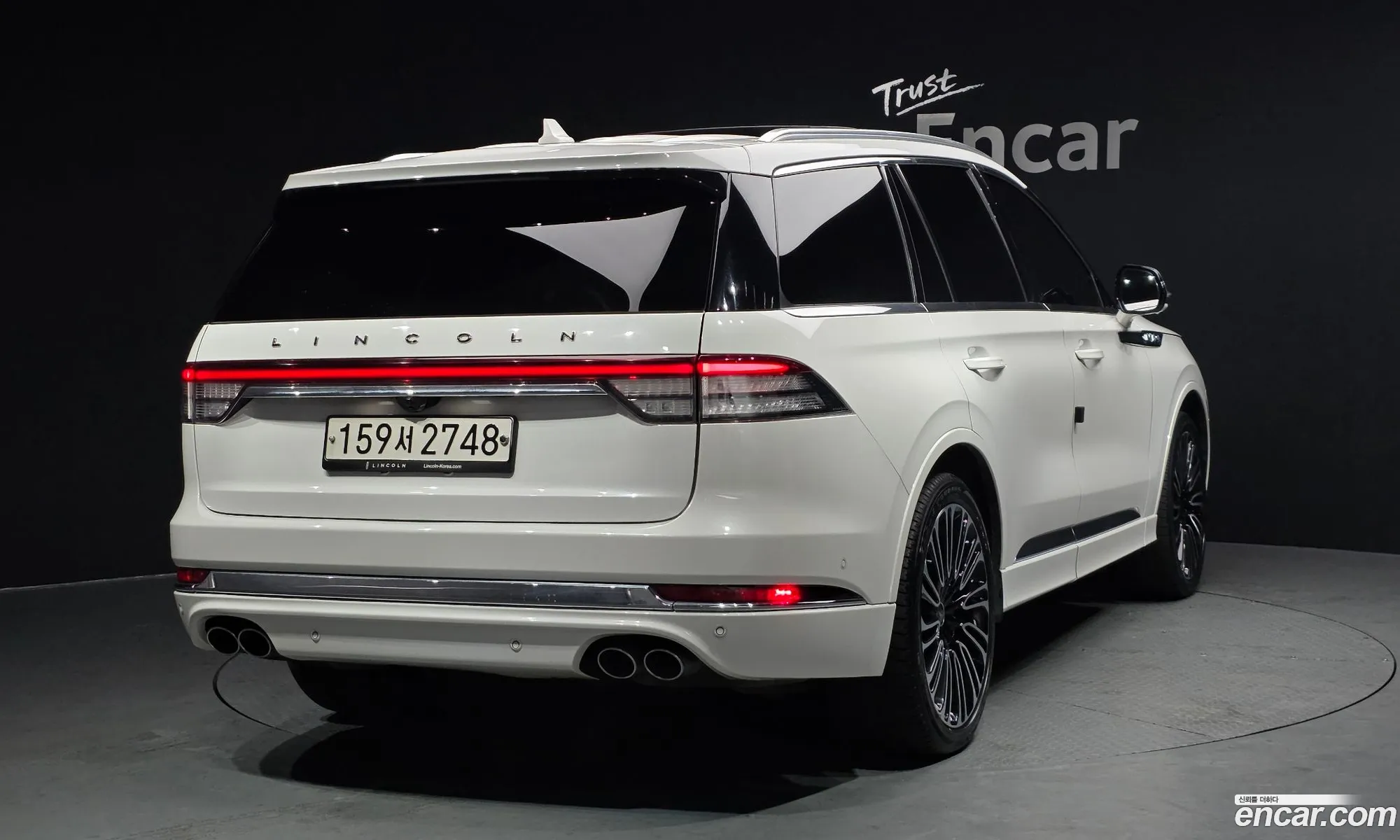 Lincoln Aviator 2020 5LM5J9XC0LGL33097 — 3