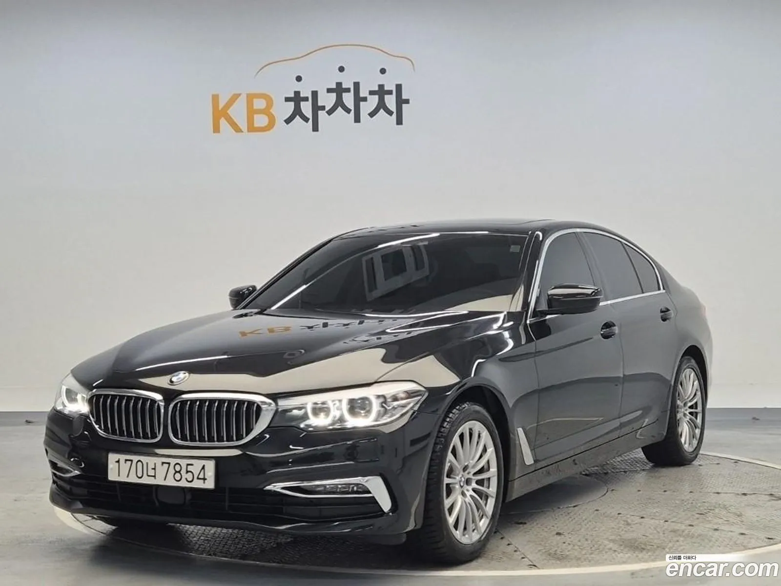 BMW 5 Series 2020 — 17