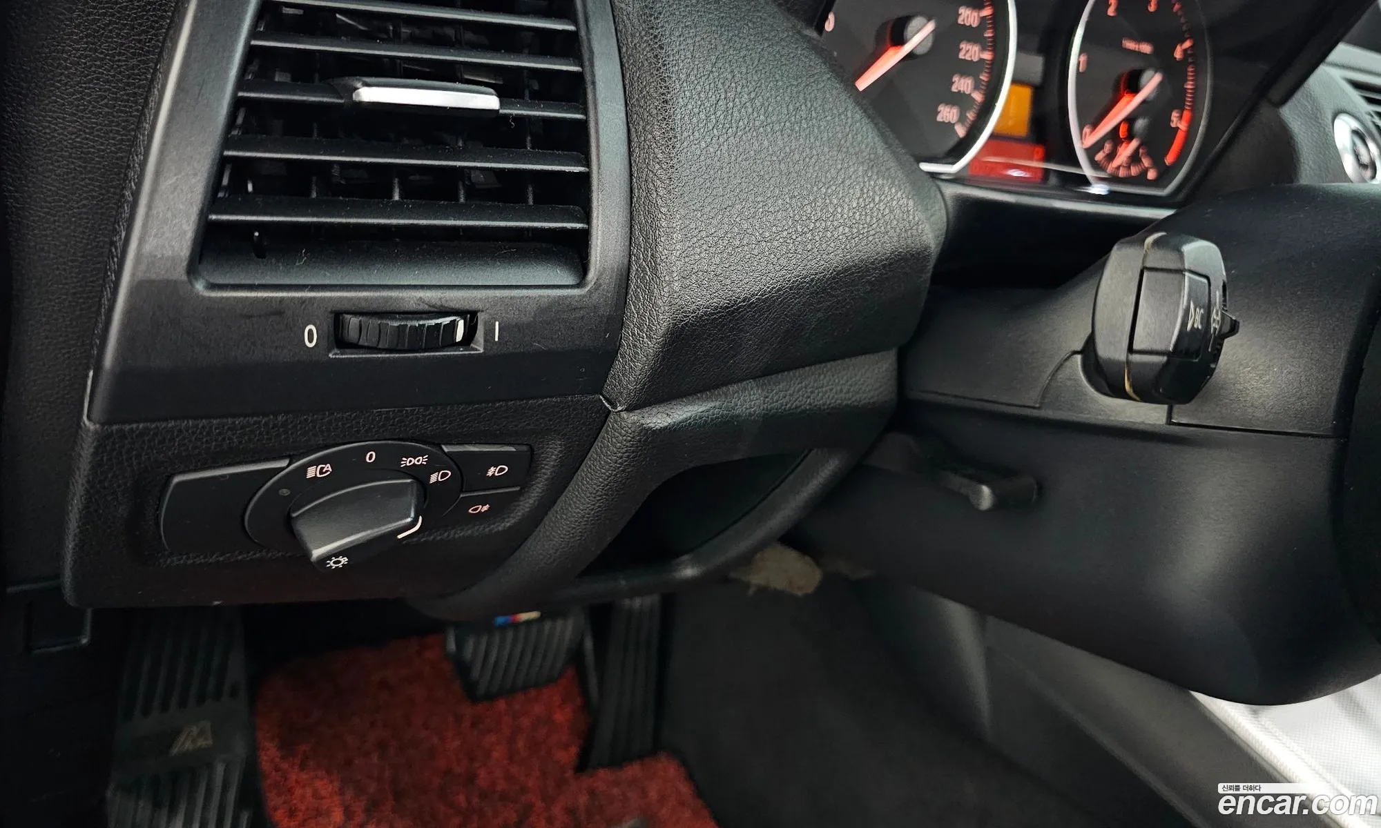 BMW 1 Series 2011 WBAUR3108BVL41396 — 13