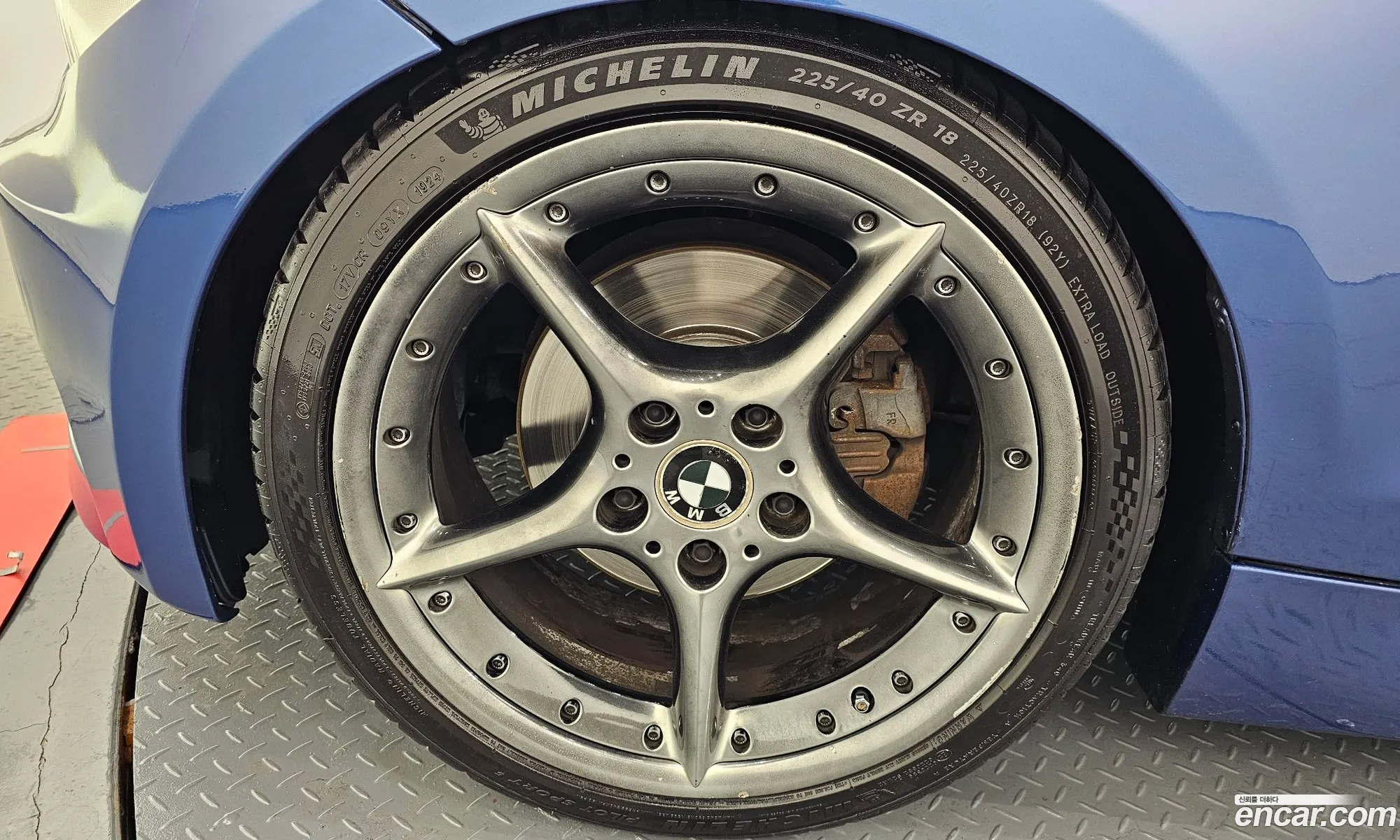 BMW 1 Series 2011 WBAUR3108BVL41396 — 10