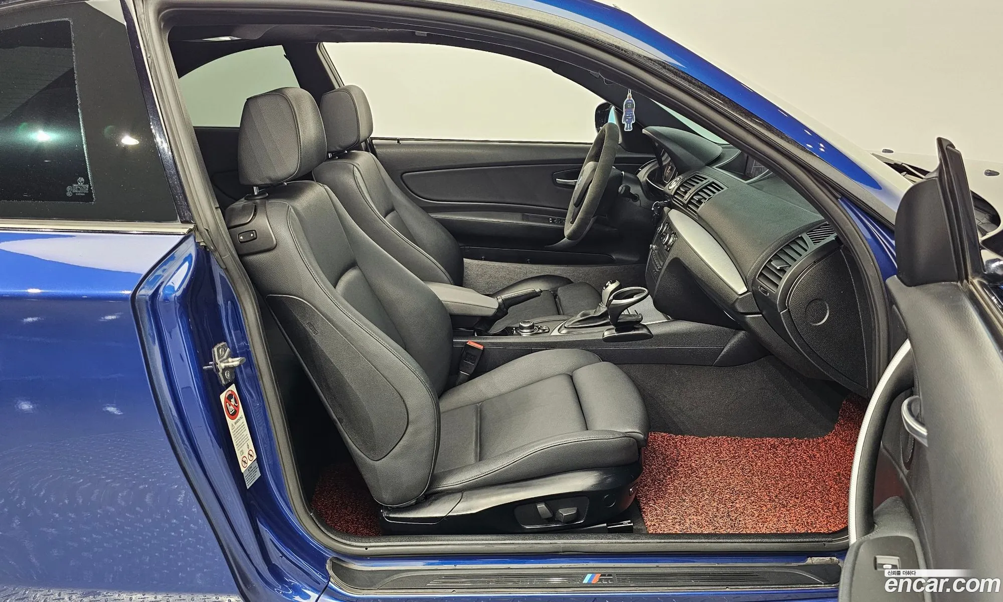 BMW 1 Series 2011 WBAUR3108BVL41396 — 3