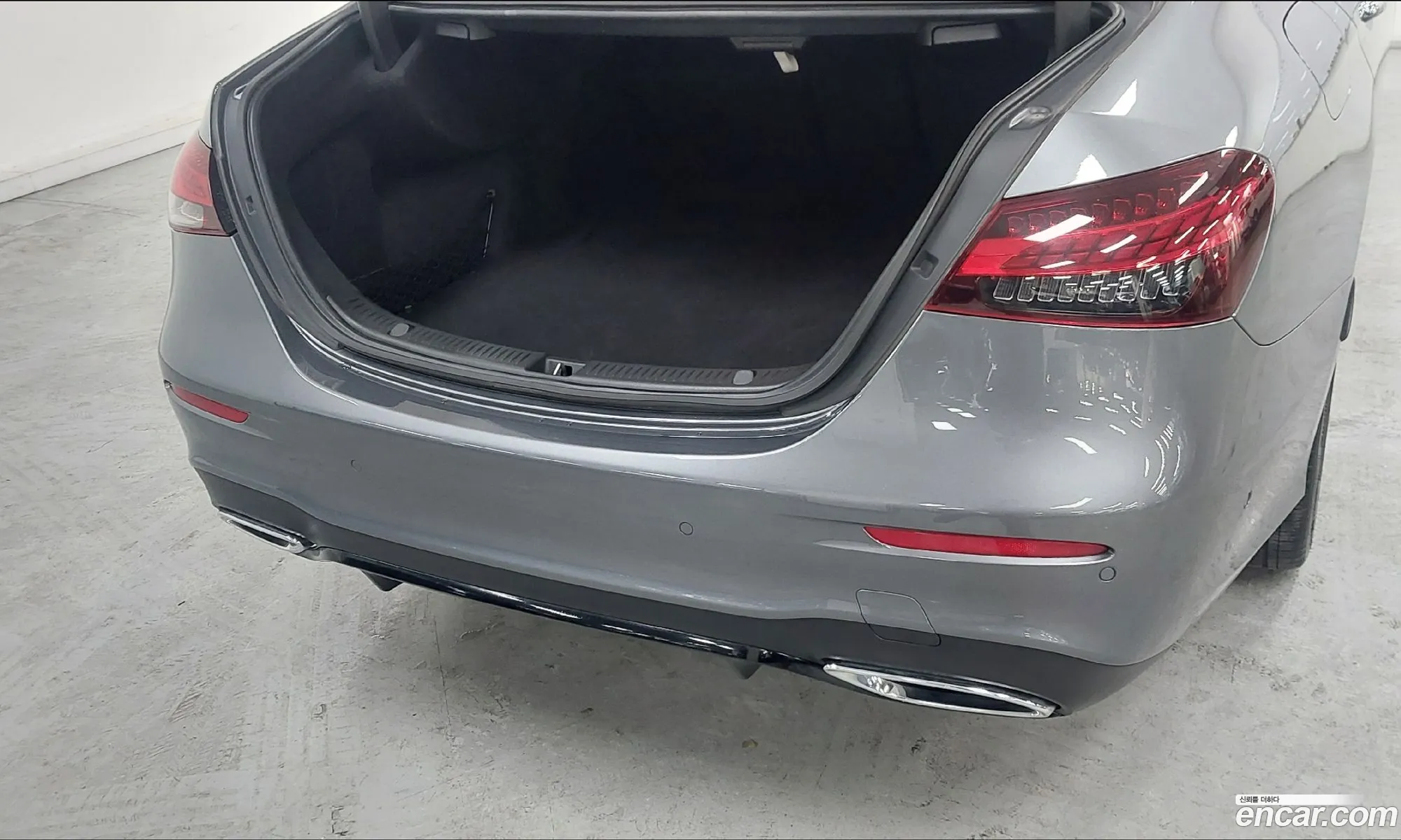 Mercedes-Benz E-Class W213 2022 — 12
