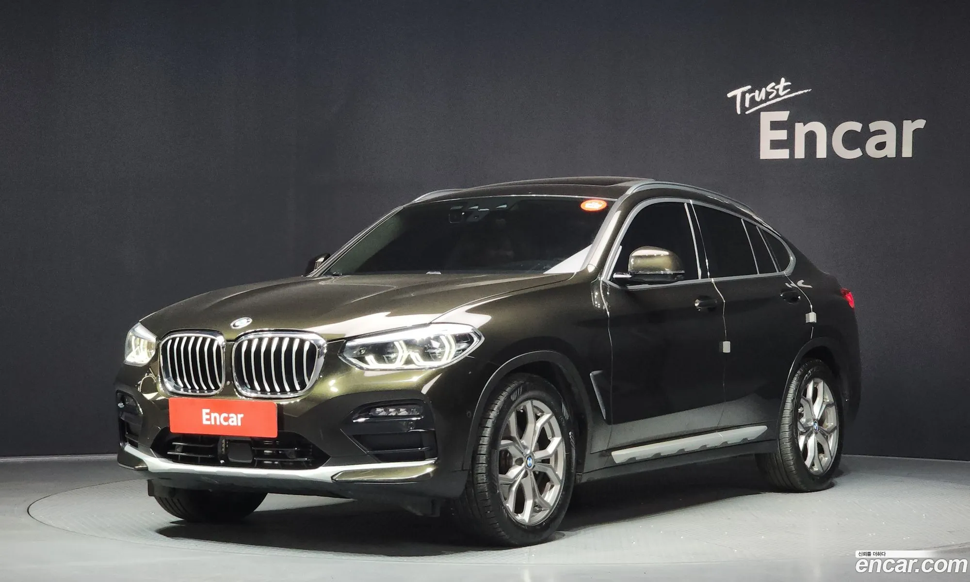 BMW X4 2020 WBAVJ9100L9D03608 — 4