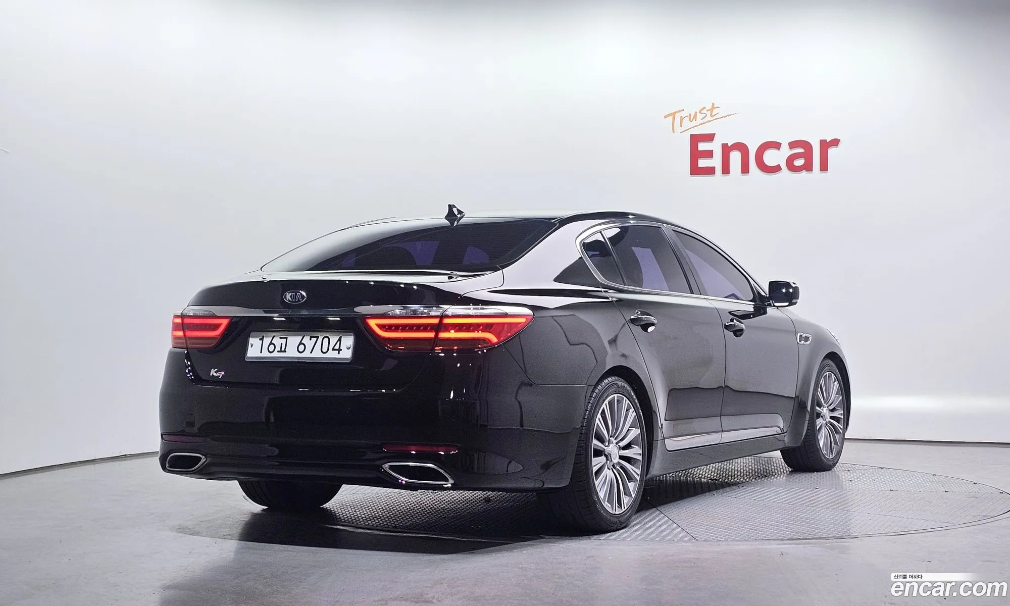 Kia K9 2015 — 8