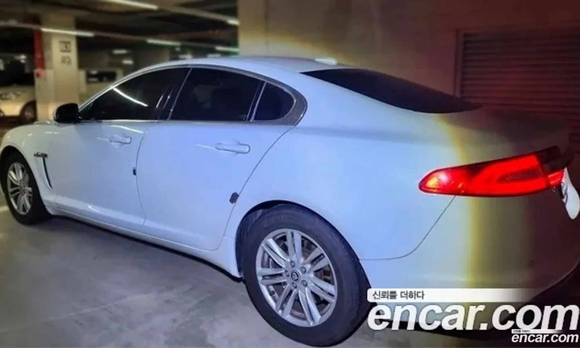 Jaguar XF 2012 — 7