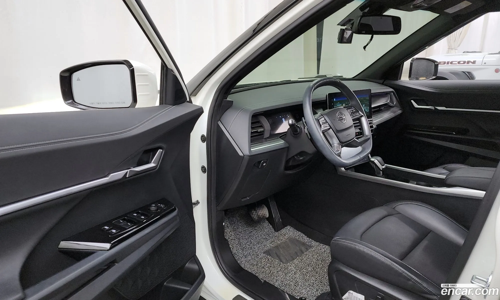 KG Mobility (SsangYong) Torres 2022 — 16