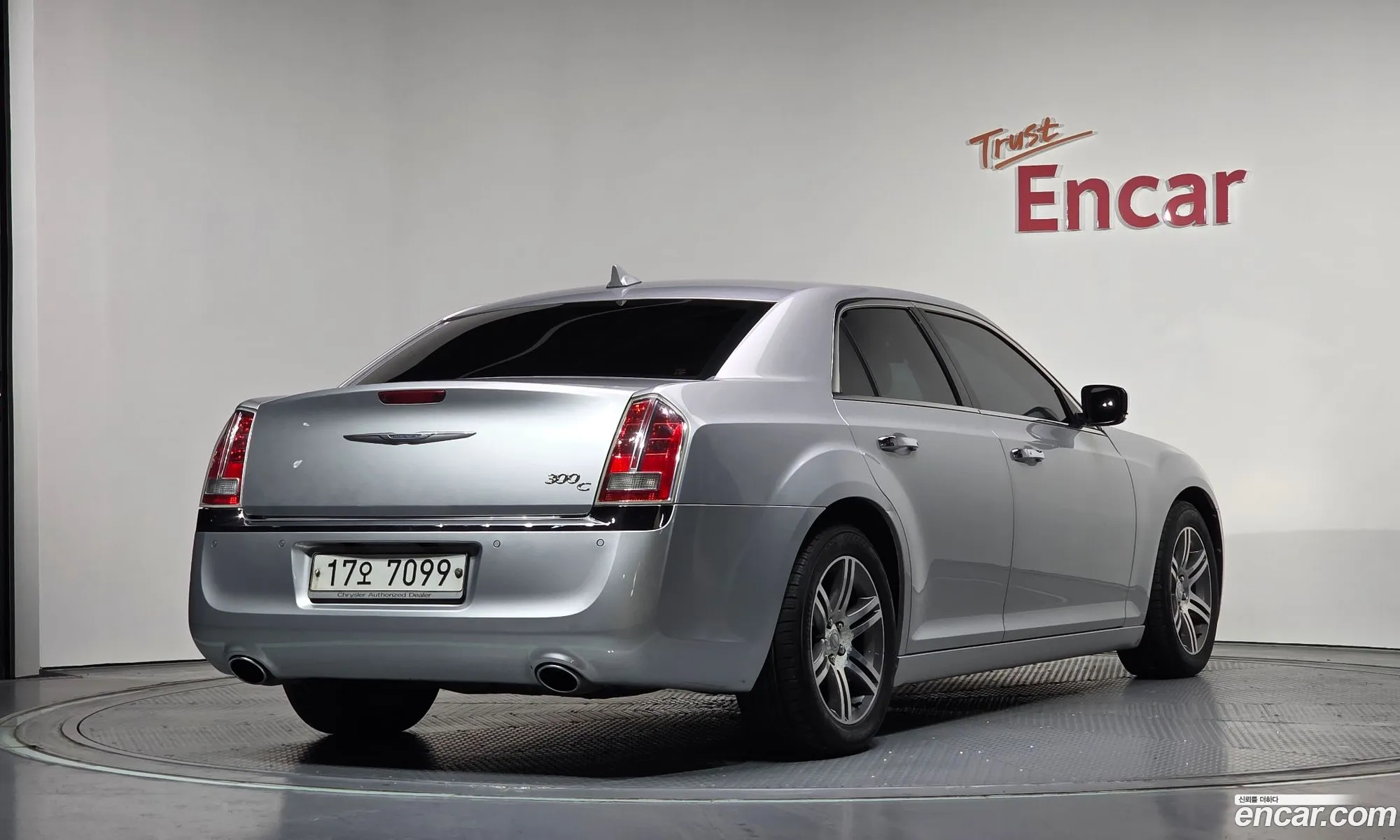 Chrysler 300C 2012 2C3CCACM7CH307341 — 19