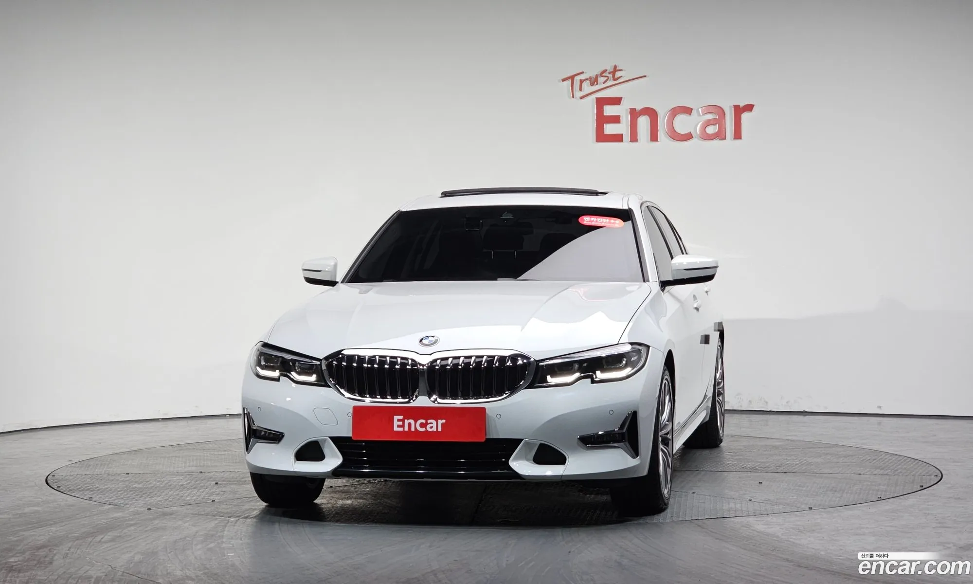 BMW 3 Series 2019 — 16